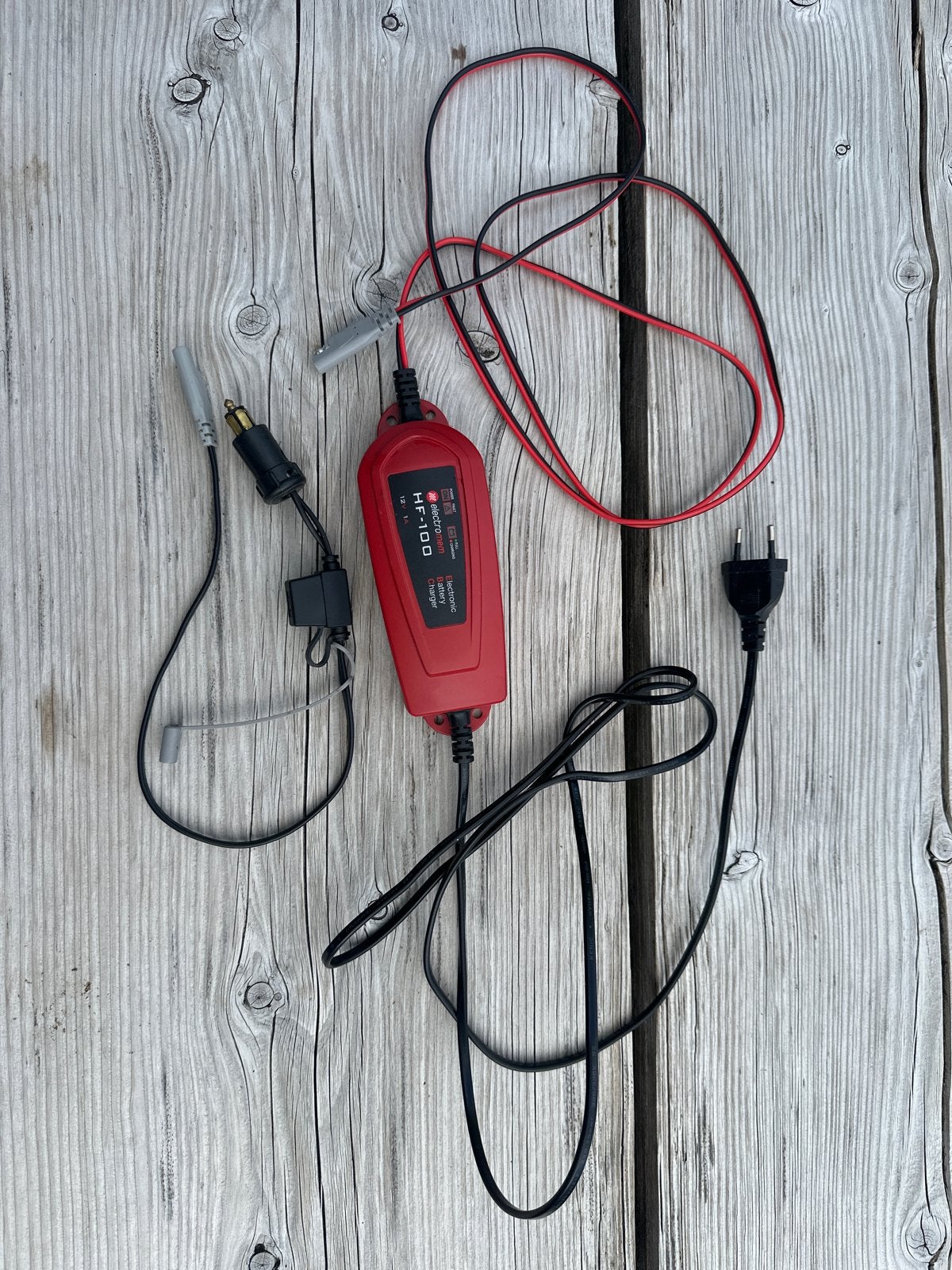 Electro Mem HF-100 Acculader 12V 1A, Ophalen of Verzenden, Gebruikt, Universele onderdelen
