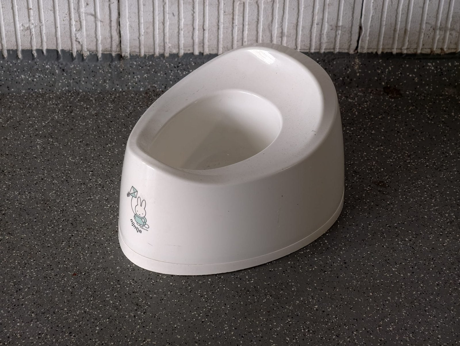 Nijntje potje-wit, Ophalen of Verzenden, Zo goed als nieuw, Overige typen
