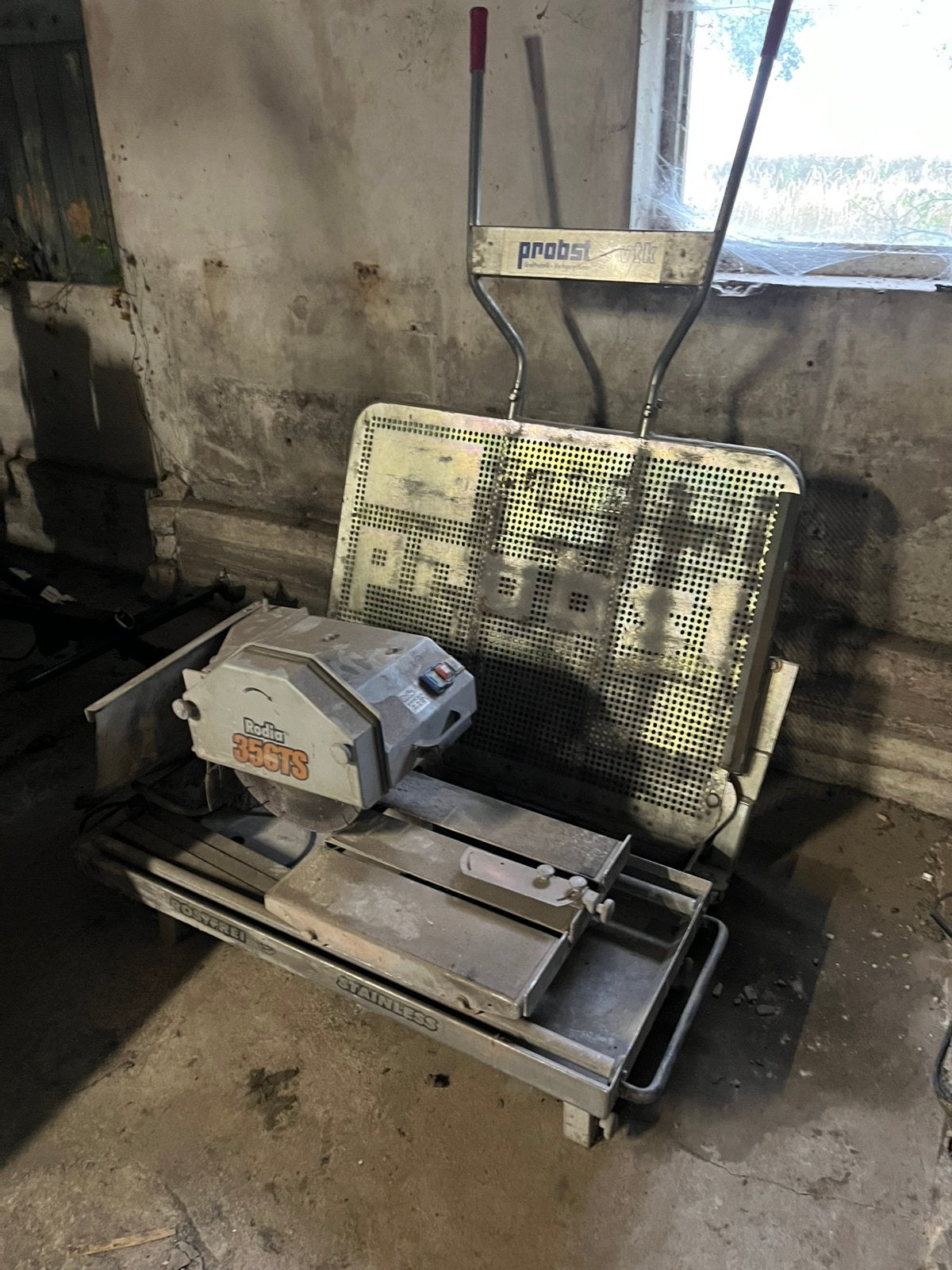 Probst VTK Steentransportkar Rodia 356TS tafelzaagmachine, Ophalen, Gebruikt
