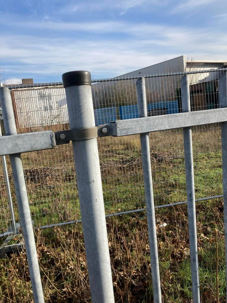 Robuust Spijlenhekwerk - Gegalvaniseerd IJzer, Ophalen, Met poort, Gebruikt, Spijlenhekwerk