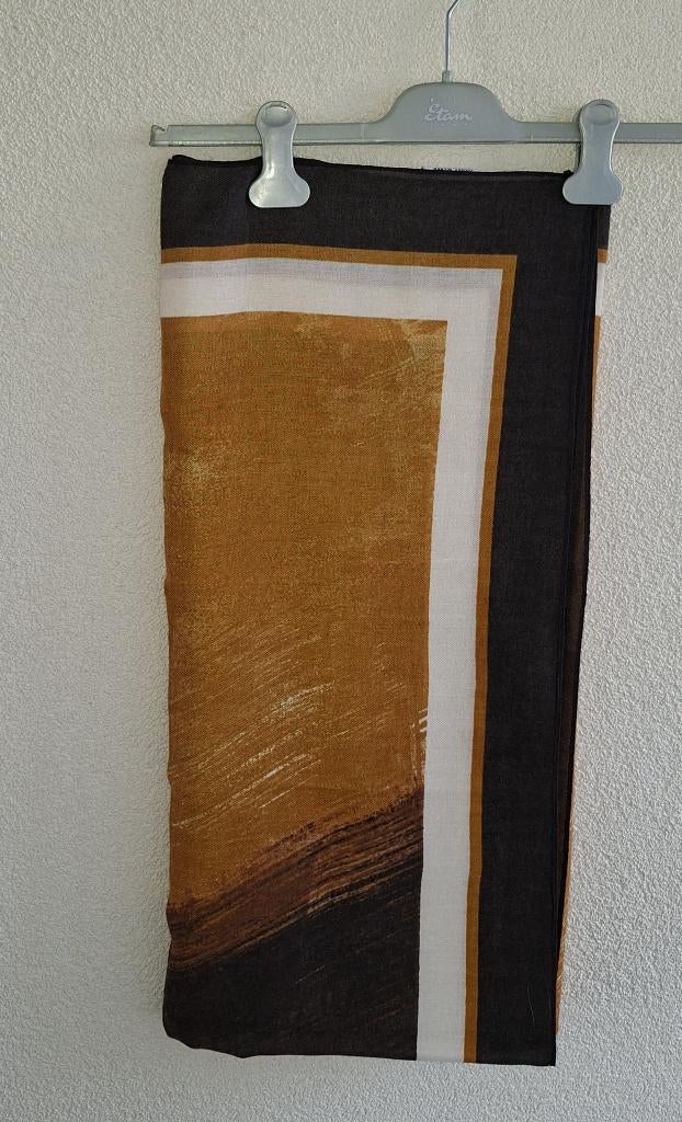 Sjaal, Gerry Weber, 130 x 260 cm, terra kleuren, nieuwstaat, Maat 42/44 (L), Ophalen of Verzenden, Zo goed als nieuw, Sjaal