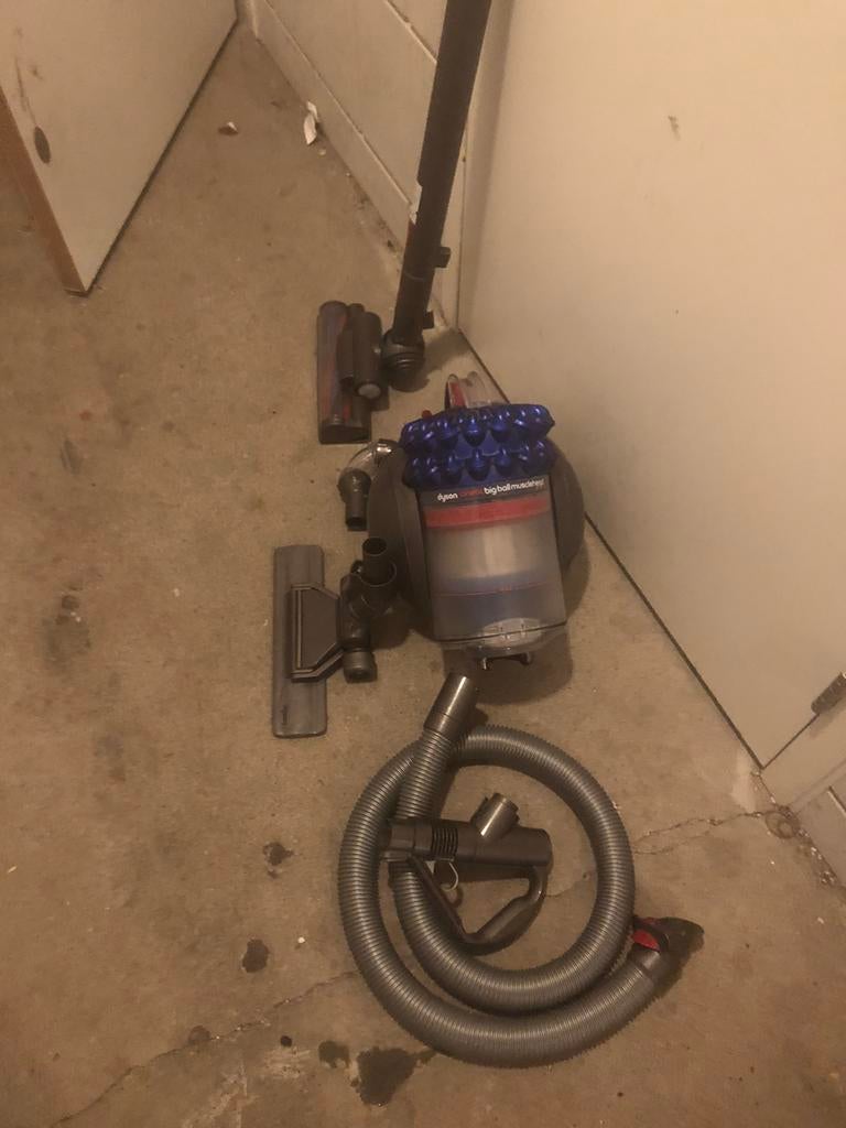Dyson big ball, Witgoed en Apparatuur, Stofzuigers, Ophalen of Verzenden, Zo goed als nieuw
