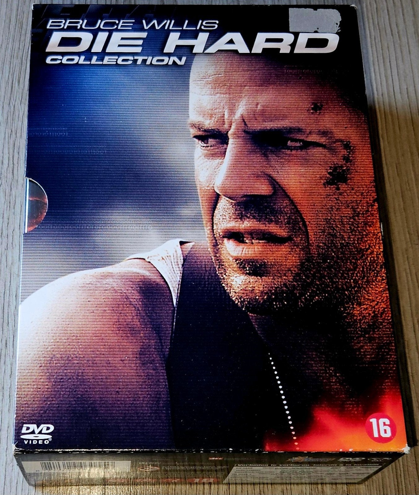 Die Hard Collection - Bruce Willis (4DVD Boxset), Vanaf 16 jaar, Nederlands, Actiethriller, Ophalen of Verzenden
