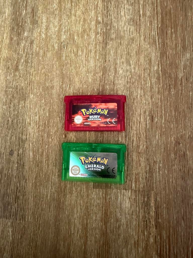 Pokémon Ruby en Emerald voor de GameBoy Advance, Spelcomputers en Games, Ophalen, 1 speler, Zo goed als nieuw, Role Playing Game (Rpg)