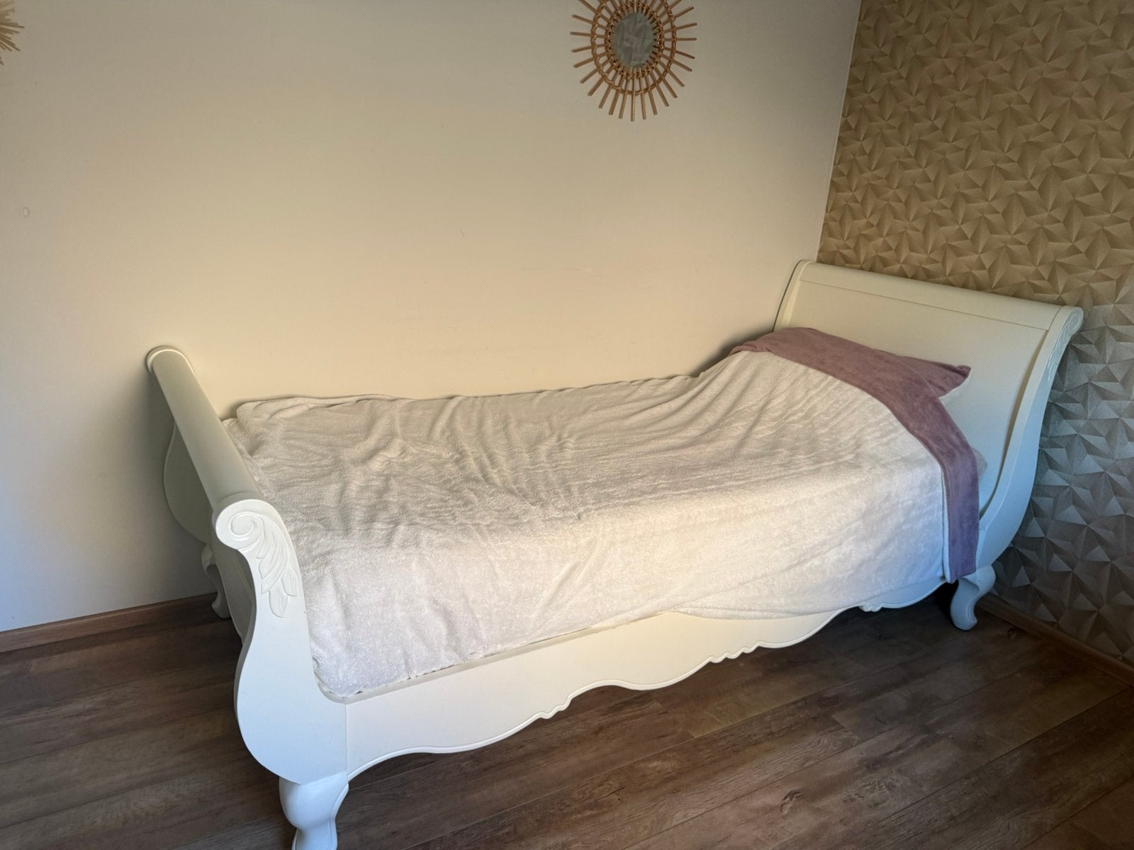 Complete meisjeskamer: bed, kledingkast, nachtkastje, wit, Ophalen, Gebruikt, Eenpersoons, Barok, prinses, brocant