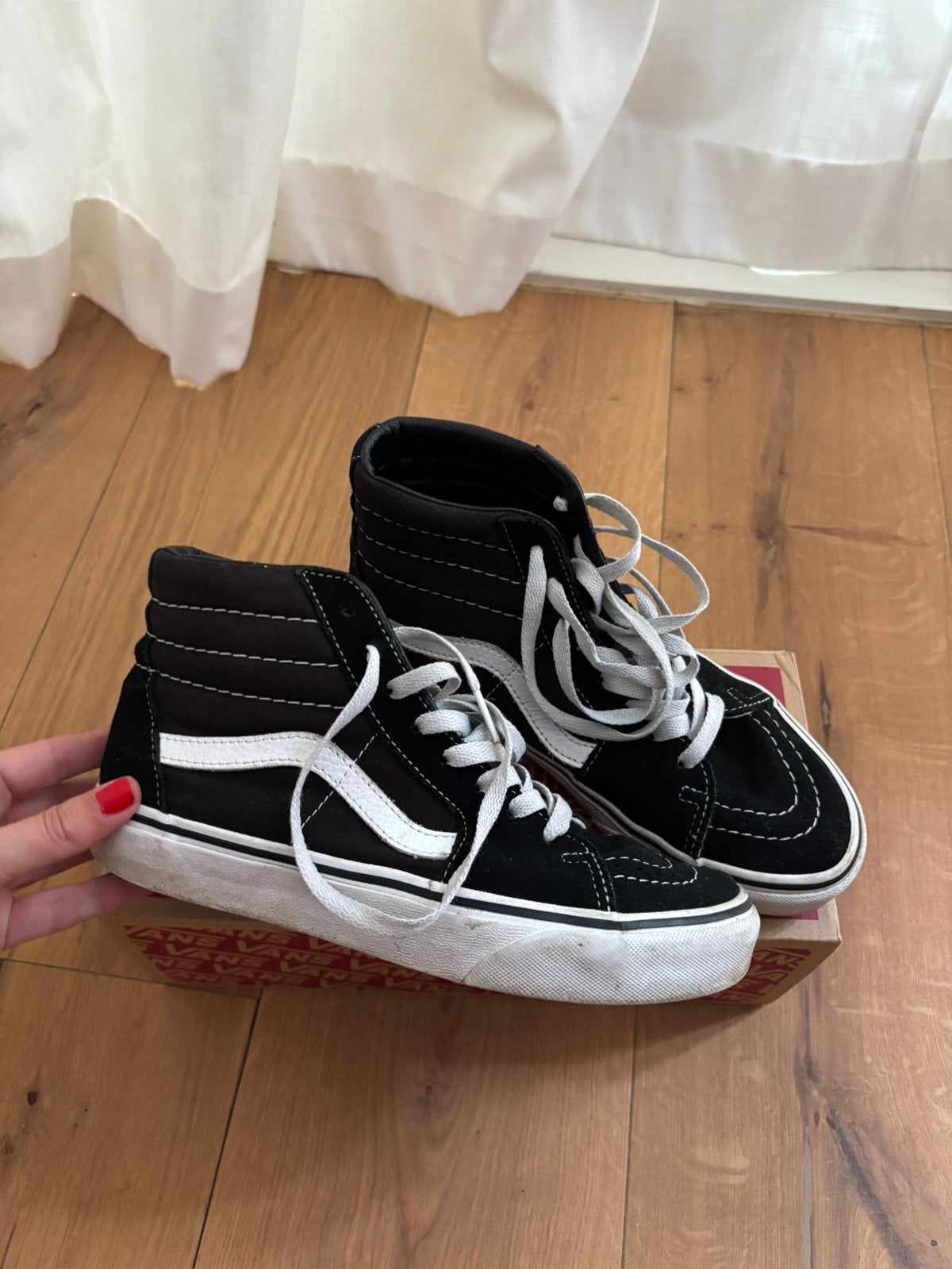 Vans SK8-Hi zwart half hoge sneakers, leer suede gympen 36,5, Kleding | Dames, Schoenen, Zwart, Ophalen of Verzenden, Sneakers of Gympen