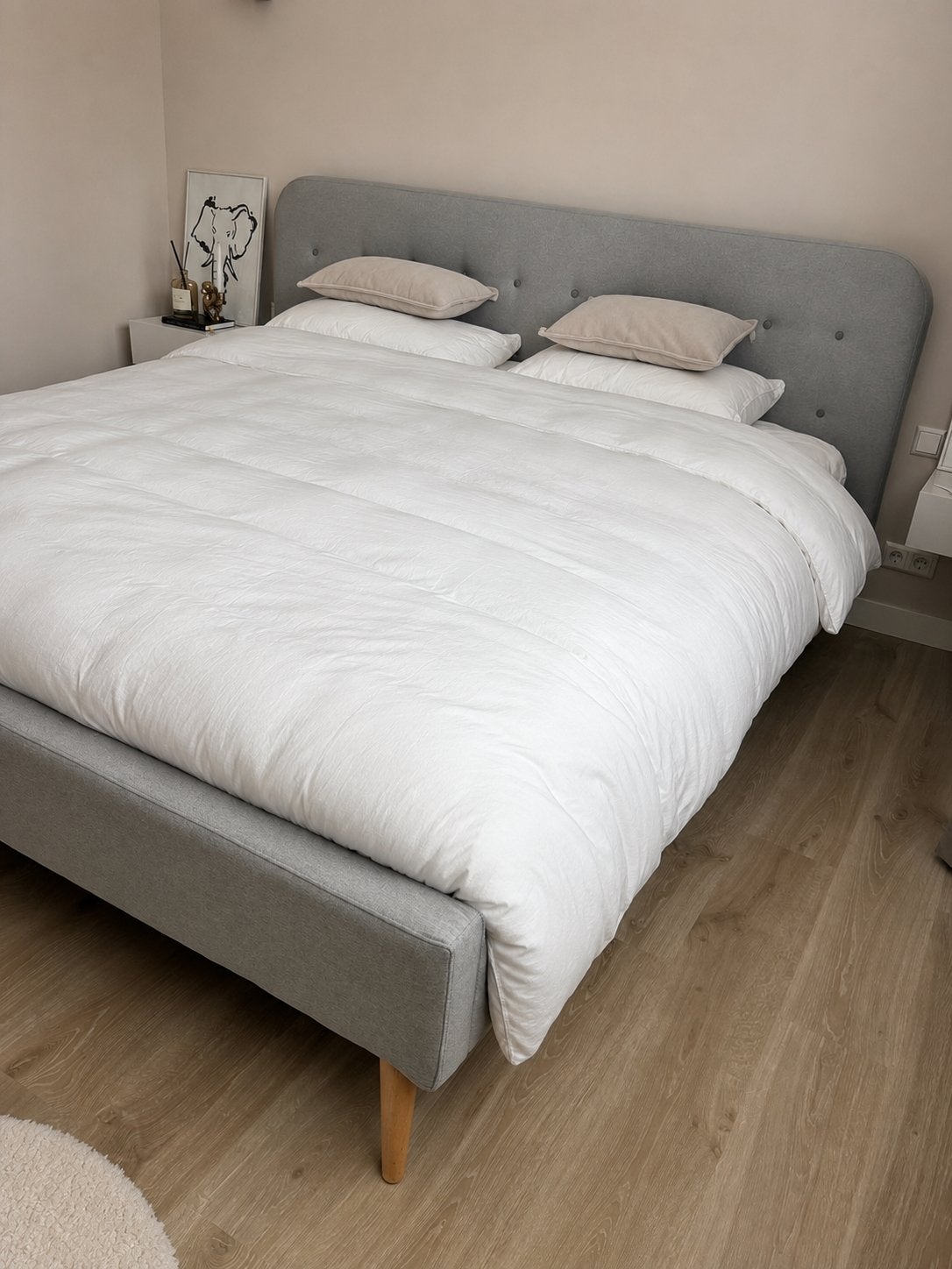 Bed met hoogwaardige M-line slowmotion matrassen, Ophalen, Gebruikt, Tweepersoons, Overige maten