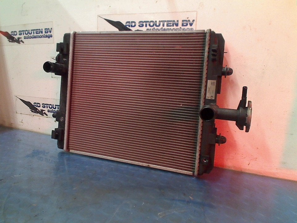 Radiateur Peugeot 108 (2018-05/..) CZ4221753582, Kontakt-peugeot@peugeot.com, Gebruikt, Peugeot Deutschland GmbH, Bahnhofsplatz, Rüsselsheim 65423, , Duitsland