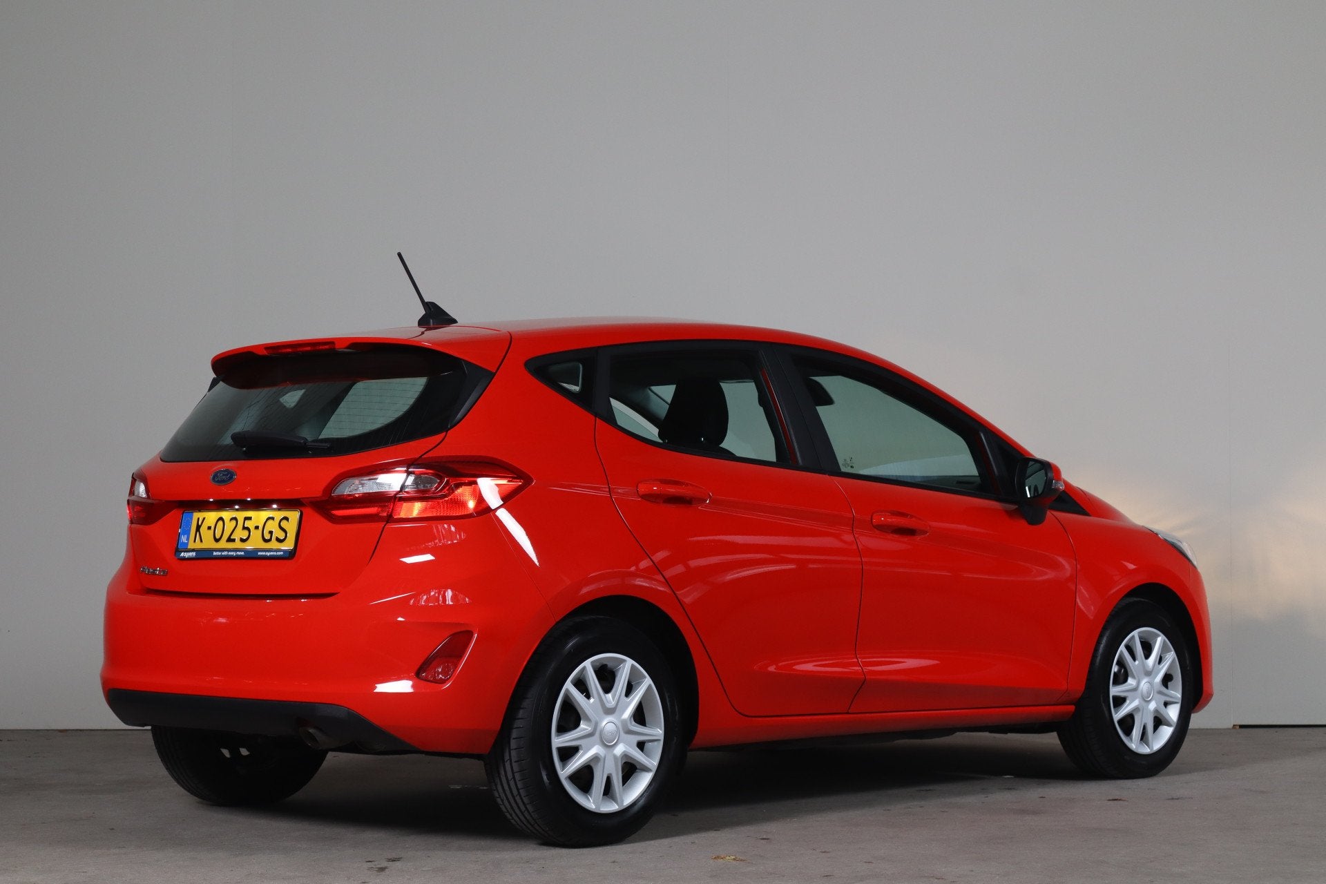 Ford Fiesta 1.0 EcoBoost Connected NL-Auto! Apple Car-Play I, Auto's, Stof, Gebruikt, Euro 6, 580 kg