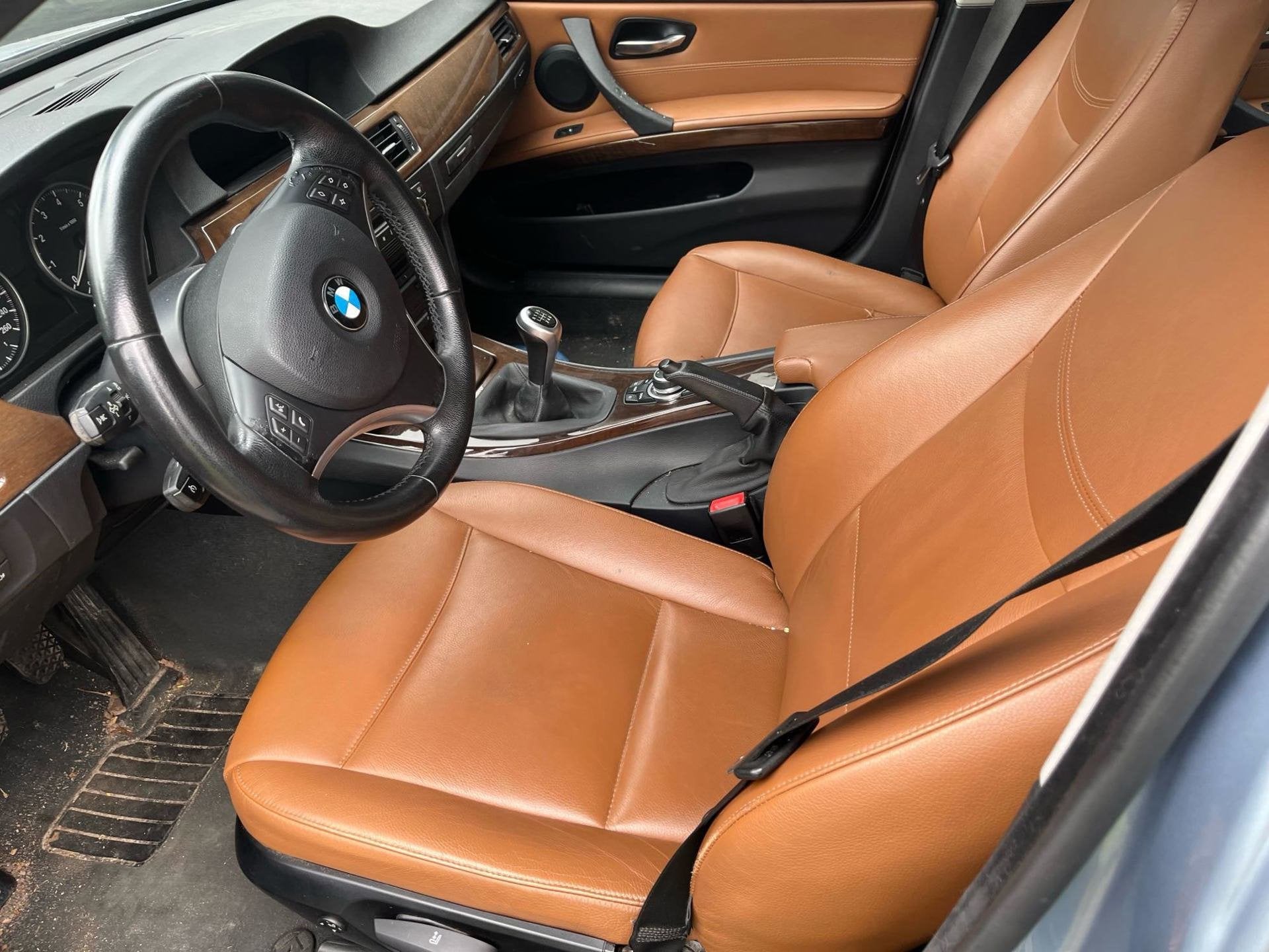 BMW 3-serie Touring 320i 170pk 1e eig. Clima Cruise Leder Na, Auto's, Achterwielaandrijving, 4 cilinders, Blauw, Handgeschakeld
