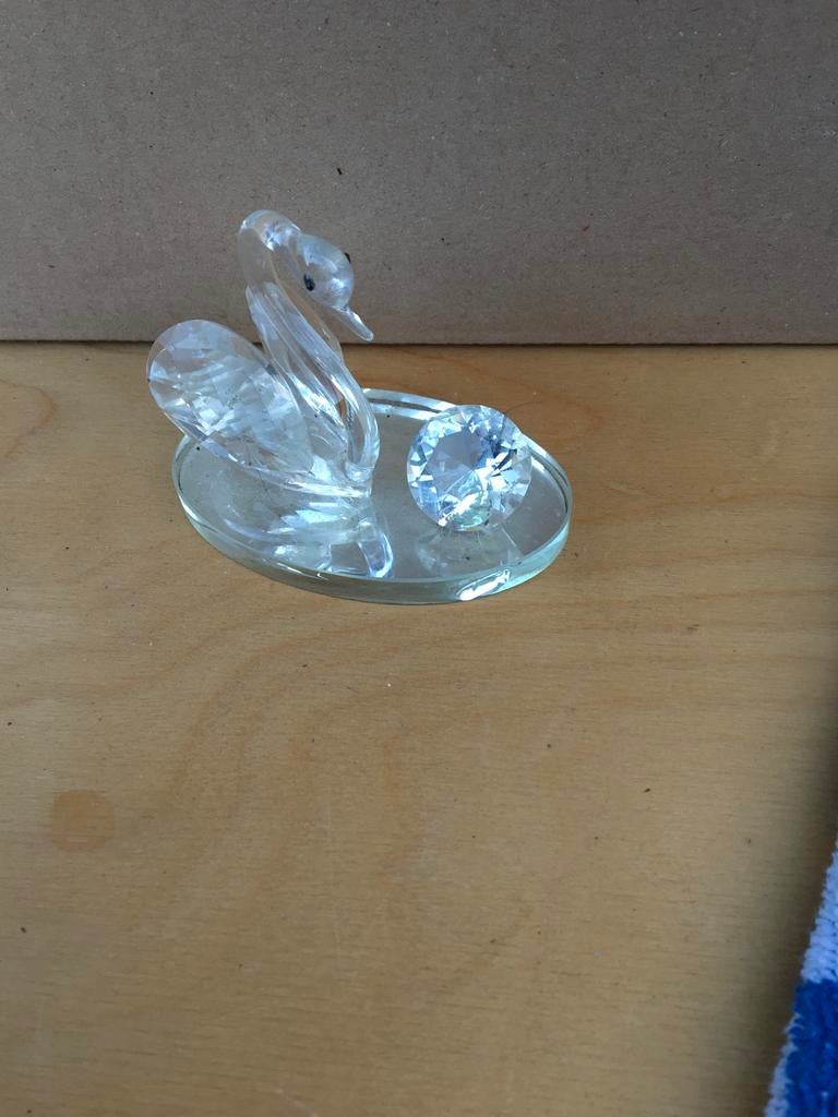 Glazen zwaan met diamant - Decoratief beeldje, Ophalen of Verzenden