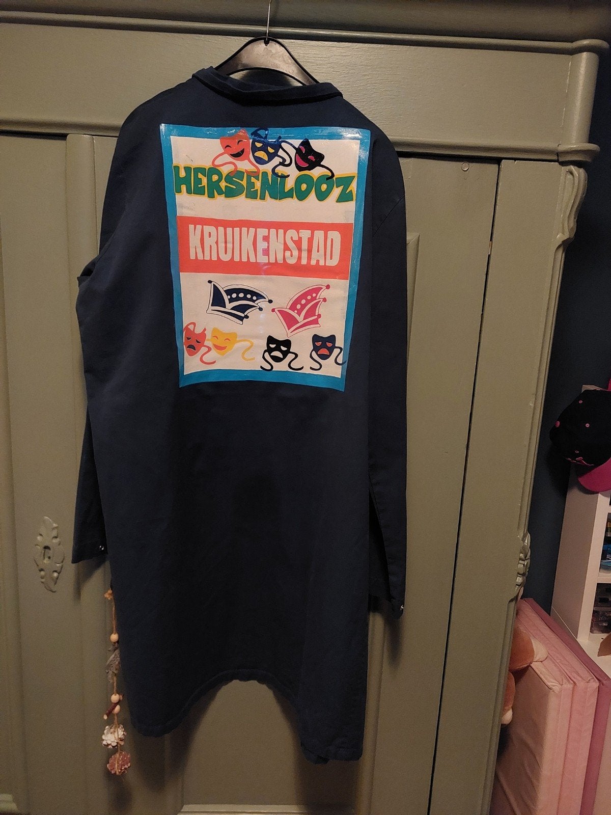 Unieke Carnaval Stofjas XL - Kruikenstad Tilburg, Carnaval, Maat 56/58 (XL), Ophalen of Verzenden, Kleding
