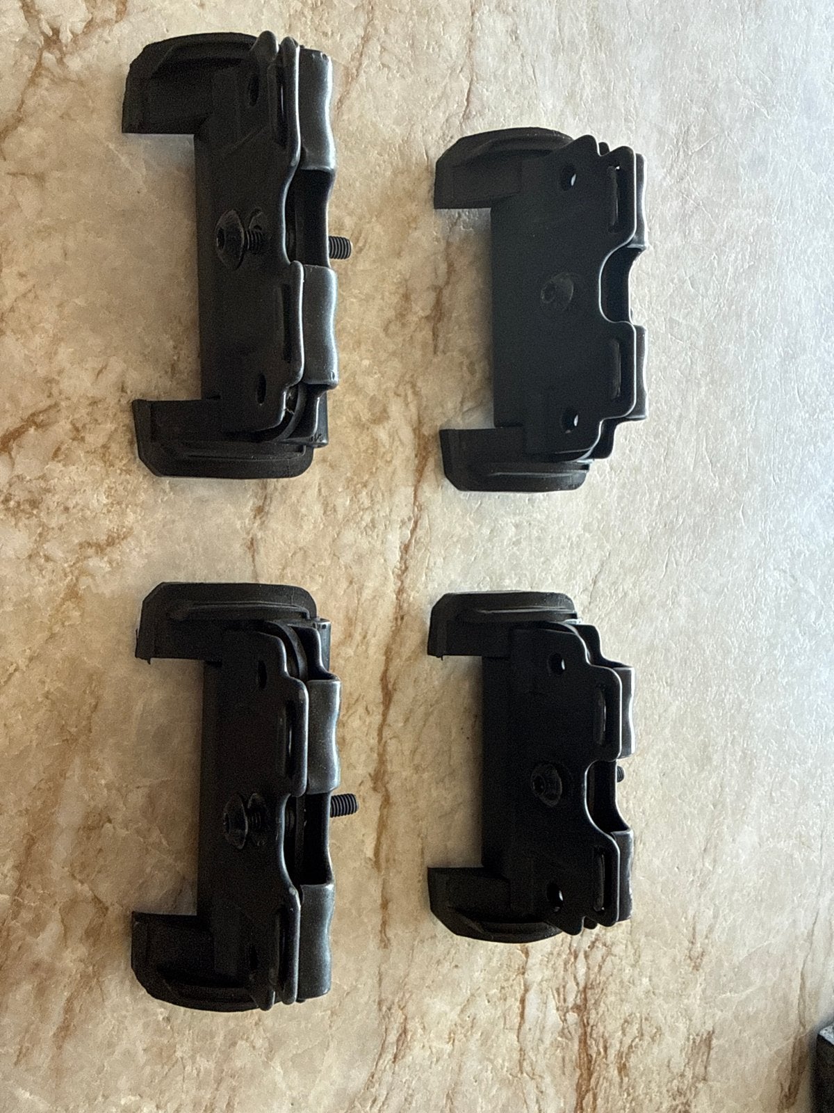 Thule Kit 4025 Bevestigingskit voor dakdragers, Ophalen, Gebruikt