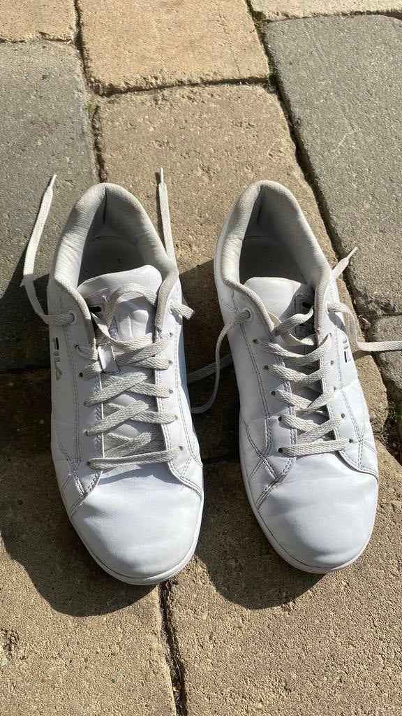 Fila Fitness of gymschoenen mt. 42 €10,-, Ophalen of Verzenden, Zo goed als nieuw, Wit, Sportschoenen