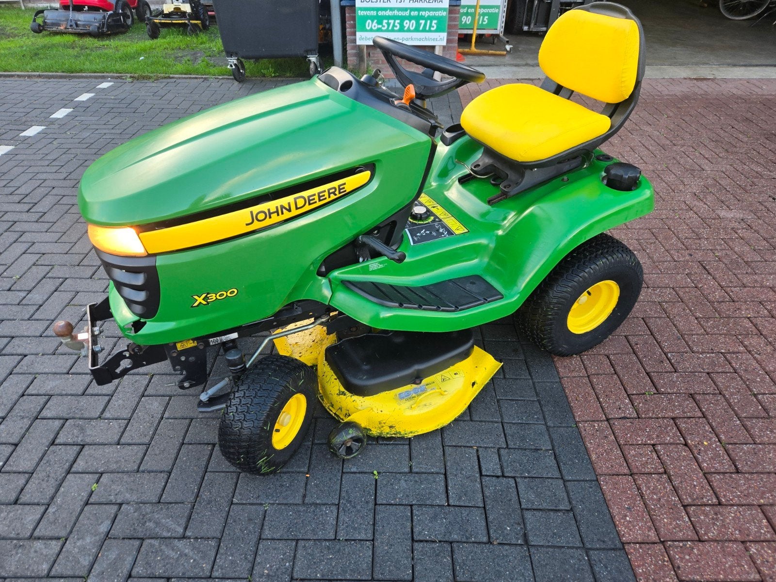 zitmaaier John deere x300
hydro automaat, Tuin en Terras, Ophalen of Verzenden, Zo goed als nieuw, 50 cm of meer