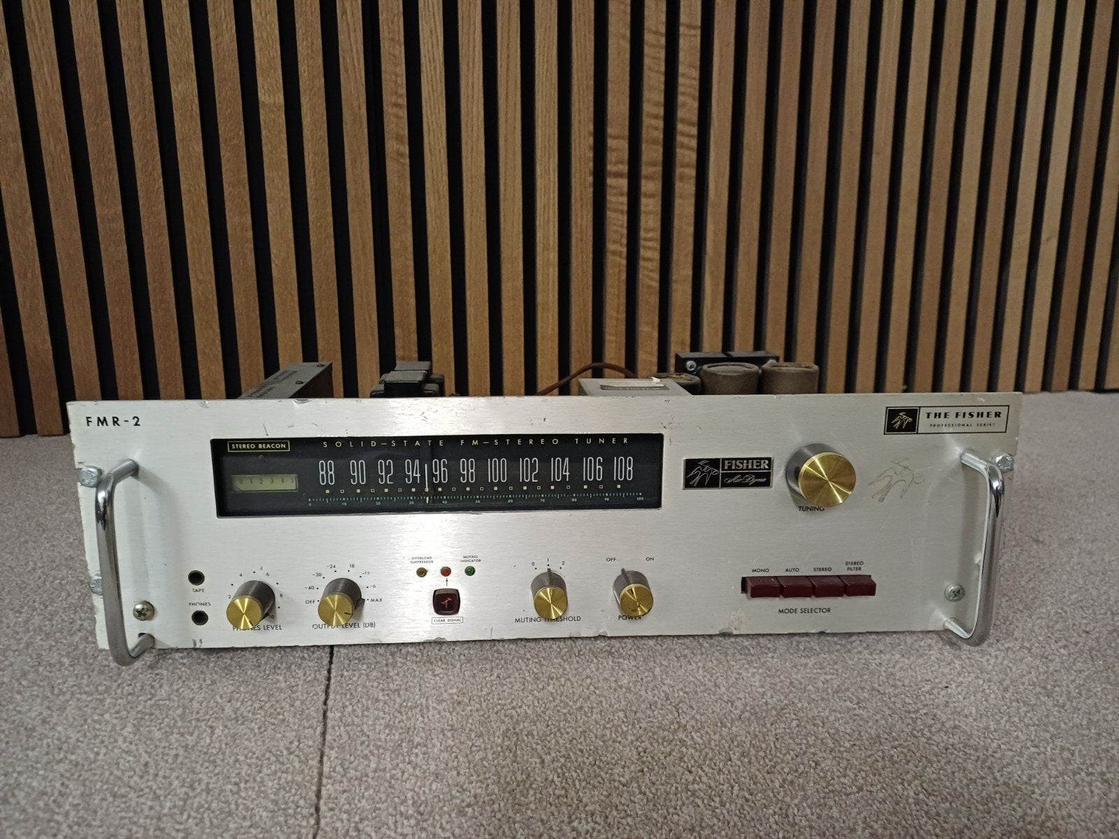 Fisher TFM 1000 Solid-State FM Stereo Tuner, Ophalen of Verzenden, Gebruikt, Analoog