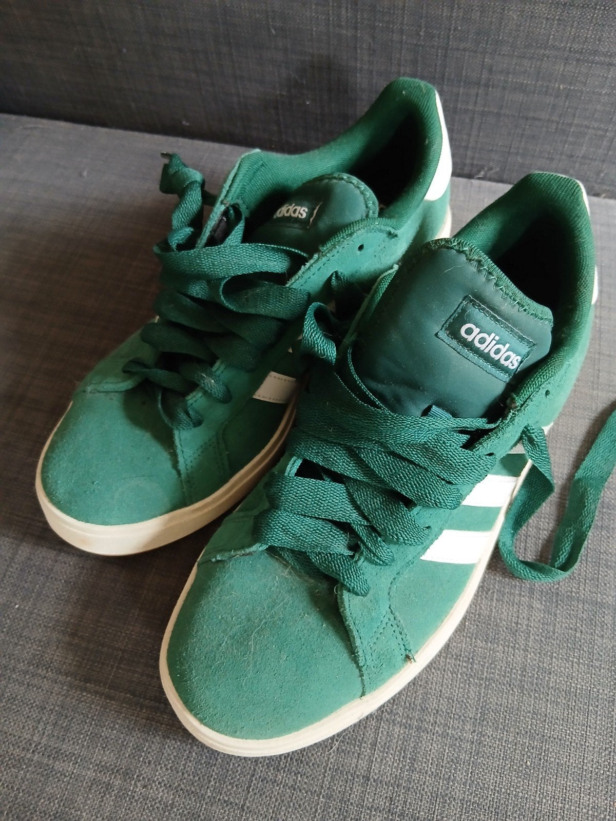 Adidas sneakers groen - Maat 45 - Zo goed als nieuw, Kleding | Heren, Overige kleuren, Nieuw, Ophalen of Verzenden, Sneakers of Gympen