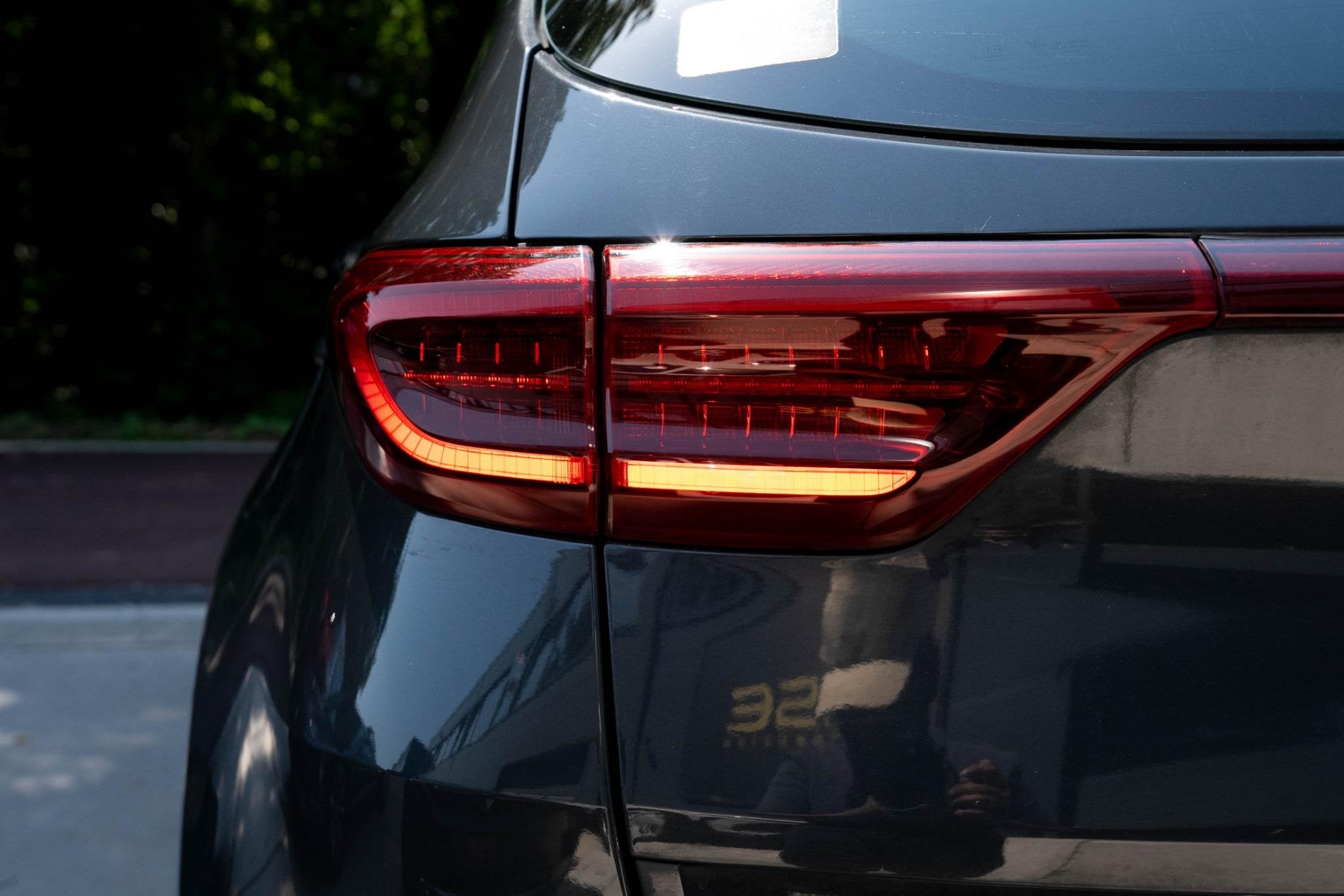 Foto 16 van Kia Sportage 1.6 T-GDI Black Edition | Navigatie | Carplay |