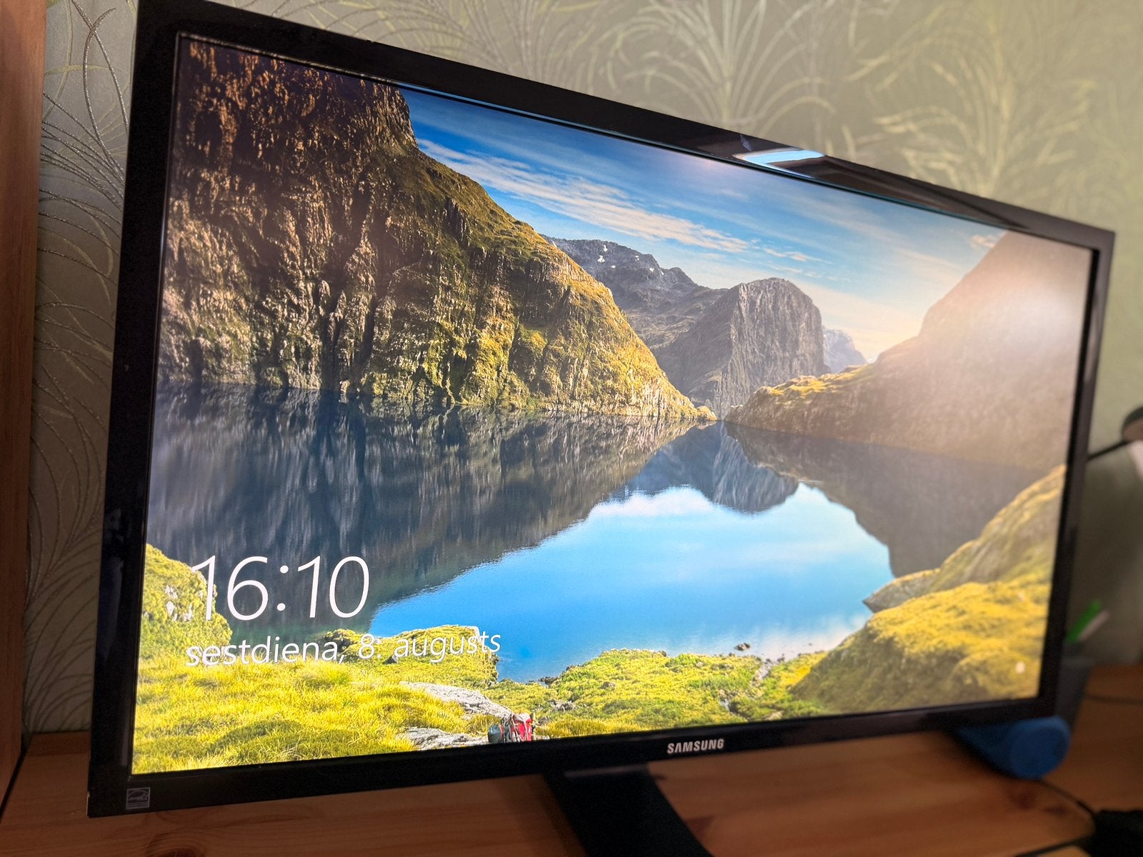 Samsung U28E590D 28” 4K UHD Monitor, Computers en Software, HDMI, IPS, 60 Hz of minder, Ophalen