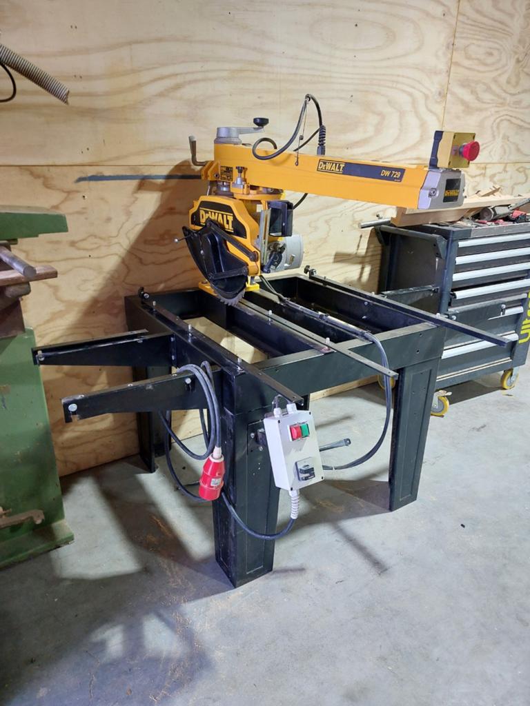 Dewalt DW729 radiaalzaag afkortzaag, Ophalen, 1200 watt of meer, Afkortzaag, 70 mm of meer