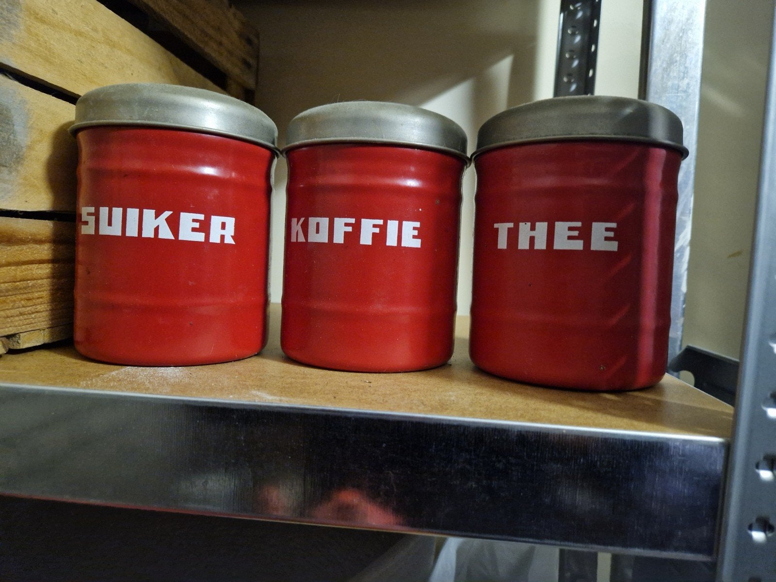 Vintage rode voorraadpotten: Suiker, Koffie, Thee, Ophalen