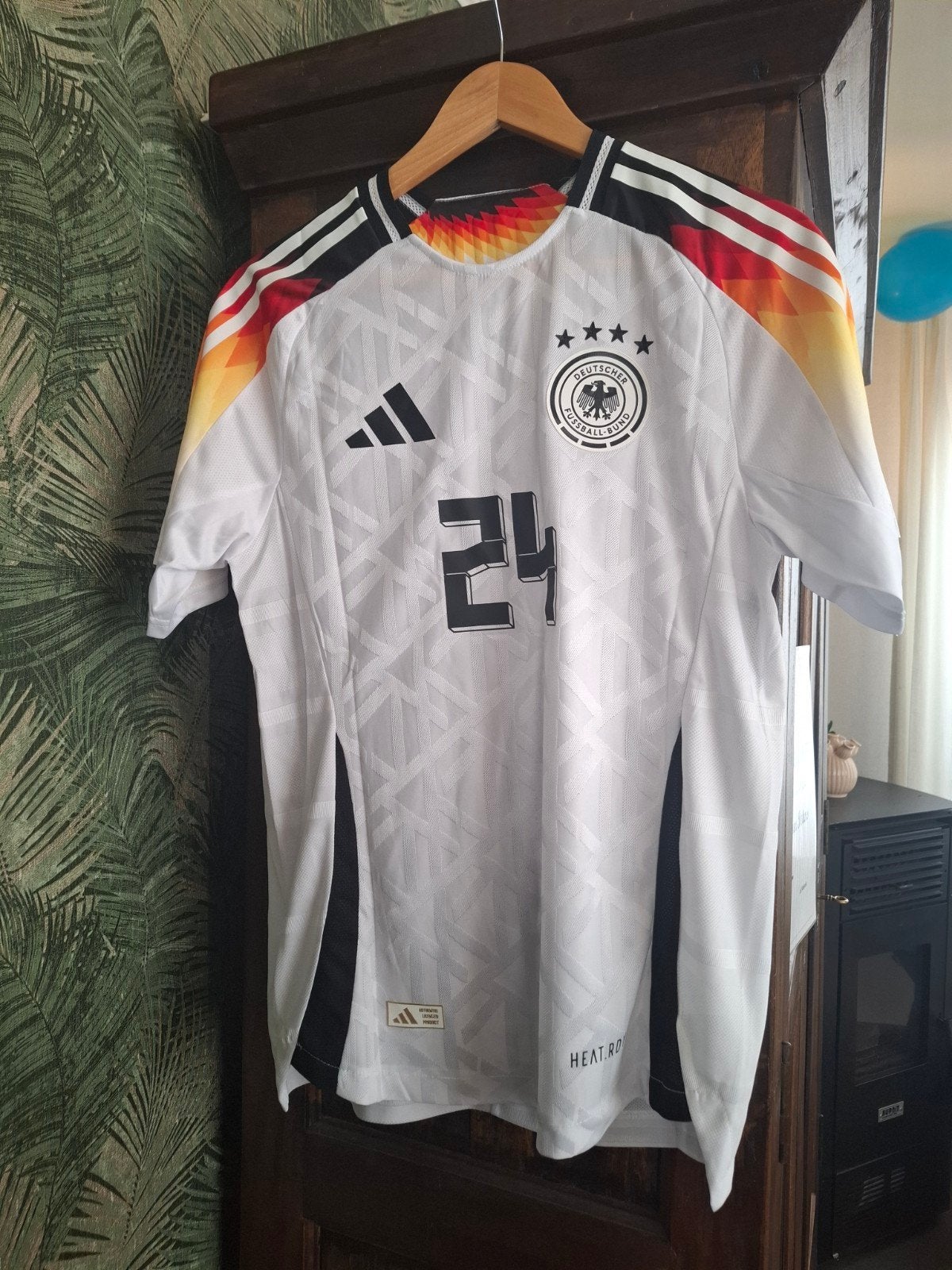 Duitsland voetbal Thuisshirt Maat M - Zobel 24, Maat M, Ophalen of Verzenden, Nieuw, Shirt