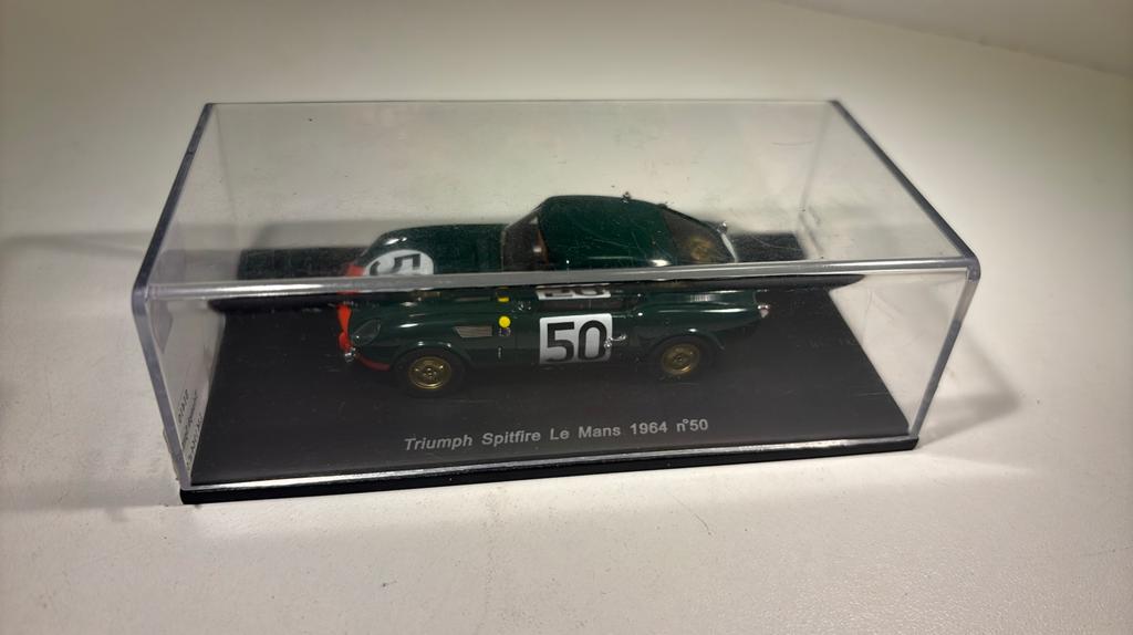 Triumph spitfire le mans 1964 #50 spark 1.43, Hobby en Vrije tijd, Modelauto's | 1:43, Overige merken, Auto, Ophalen of Verzenden