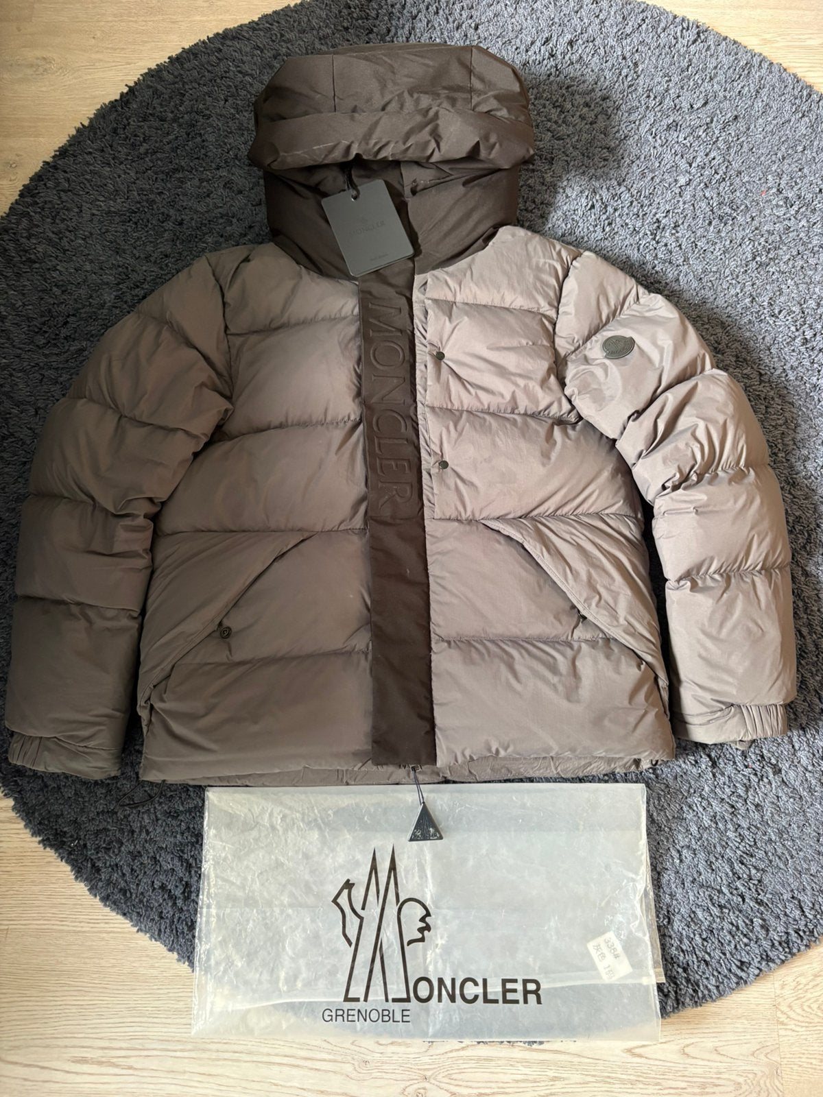 Moncler madeira jas, Kleding | Heren, Ophalen of Verzenden, Zo goed als nieuw, Maat 46 (S) of kleiner, Grijs