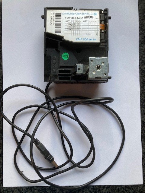 EMP 800.14 v 5 met USB (Berlin) coin - acceptor, Ophalen of Verzenden, Zo goed als nieuw