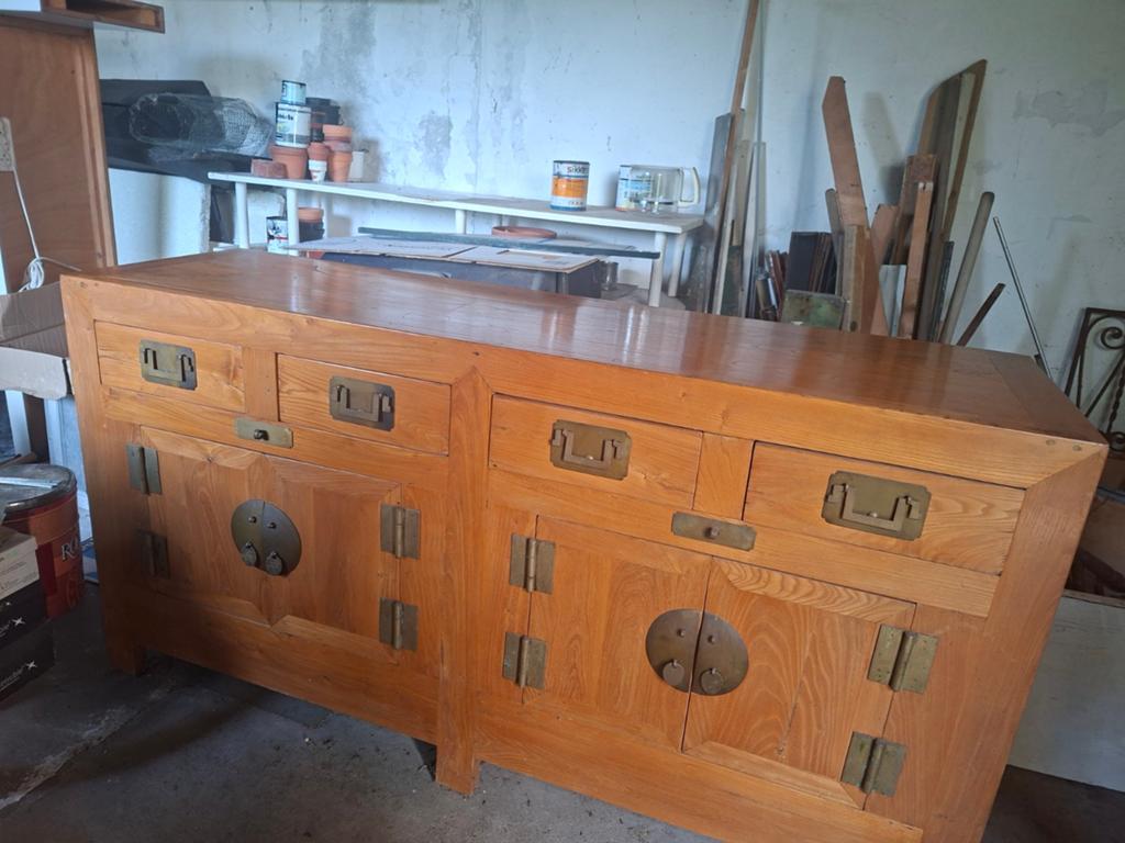 Aziatisch dressoir/sideboard met messing beslag, Huis en Inrichting, Kasten | Dressoirs, 100 tot 150 cm, Ophalen of Verzenden