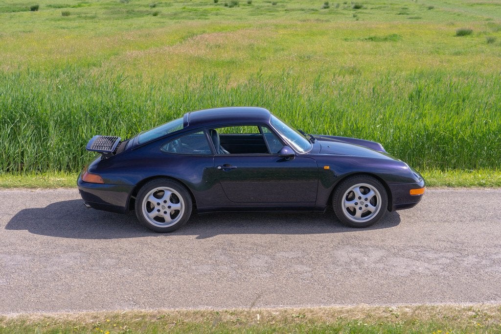 Porsche 911 993 C2 coupe handgeschakeld (bj 1995), Auto's, Porsche, Gebruikt, Blauw, Leder, Bedrijf