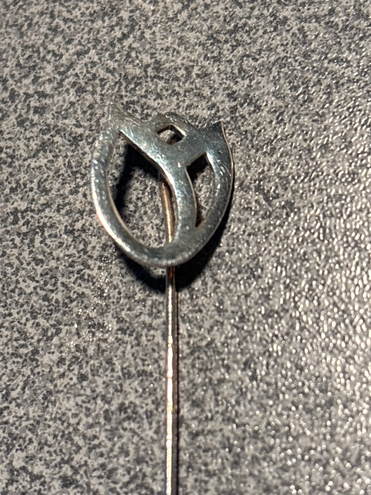KWF Kankerbestrijding (Koningin Wilhelmina Fonds)., Verzamelen, Verzenden, Nieuw, Merk, Speldje of Pin