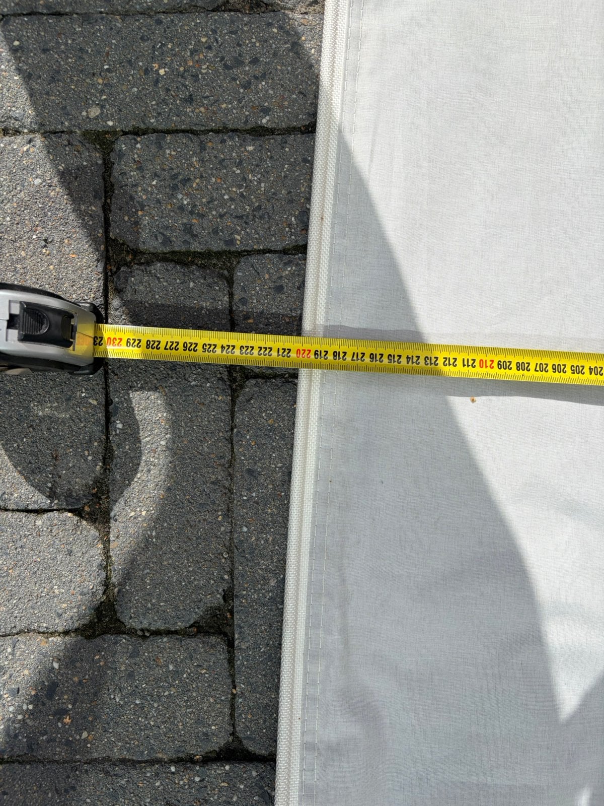 Caravanluifel met pees, Ophalen, Zo goed als nieuw