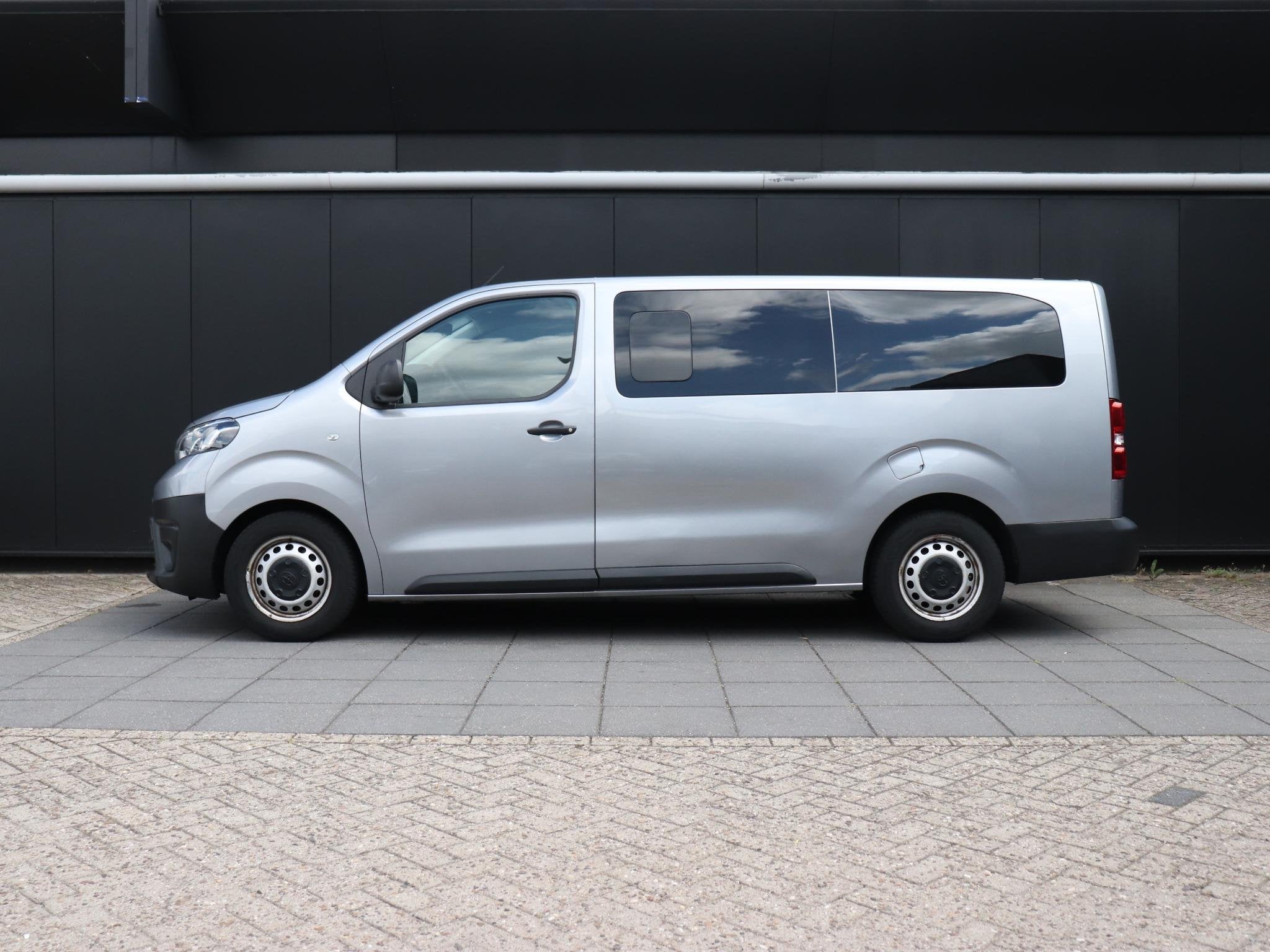 Toyota PROACE Shuttle 1.5 D-4D Cool Long | 9 PERS. | CRUISE, Voorwielaandrijving, Gebruikt, Euro 6, ProAce