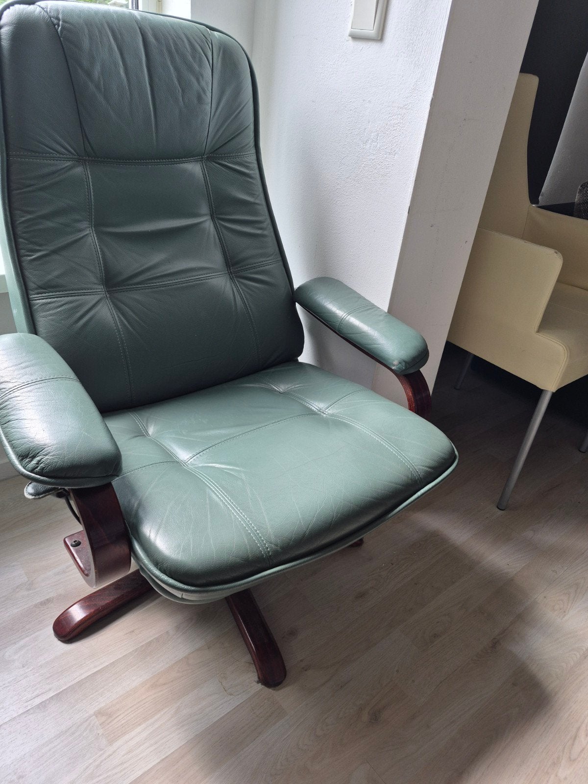 2 Stoelen  groene stoel verstelbaar, Ophalen of Verzenden