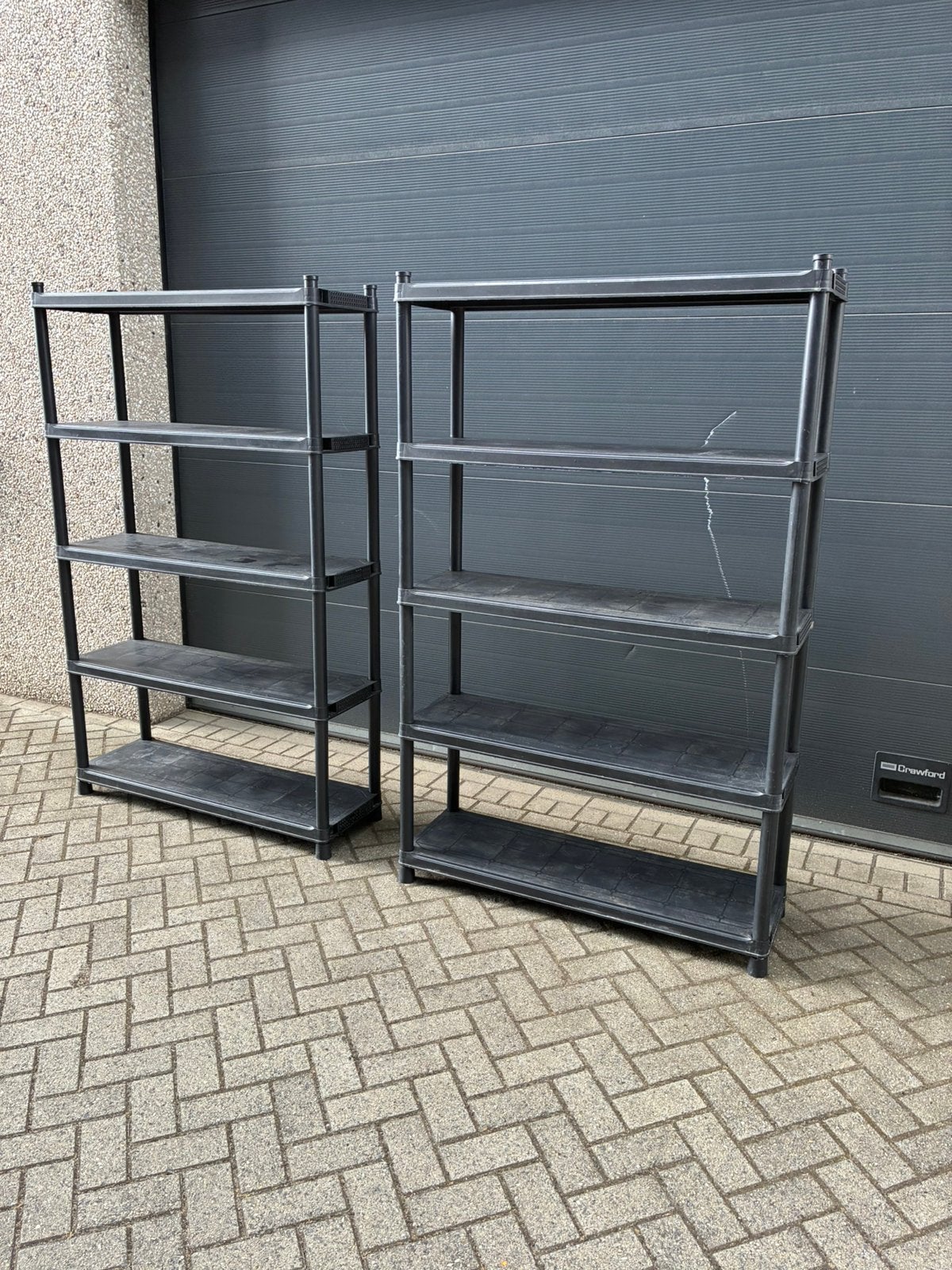 Te koop 2 kunststof legbordstelling koelcel stelling garage, Ophalen, Zo goed als nieuw