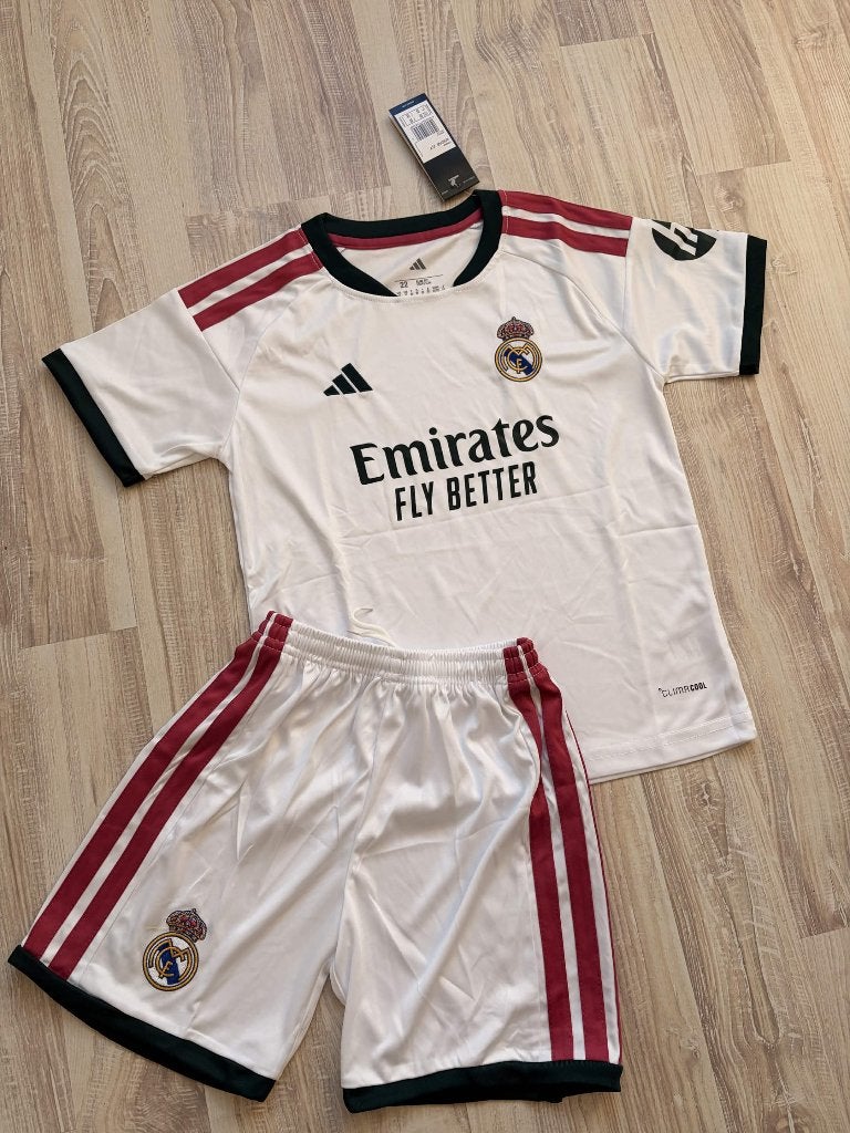 Real Madrid Thuis Tenue 2026 / 2027 Maat 110 t/m 164, Maat XS of kleiner, Verzenden, Nieuw, Set