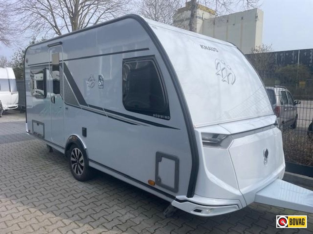 Knaus Sudwind 60 Years 450 FU nieuwstaat, Caravans en Kamperen, Caravans, Bedrijf, tot en met 4, 1000 - 1250 kg, Rondzit, Knaus
