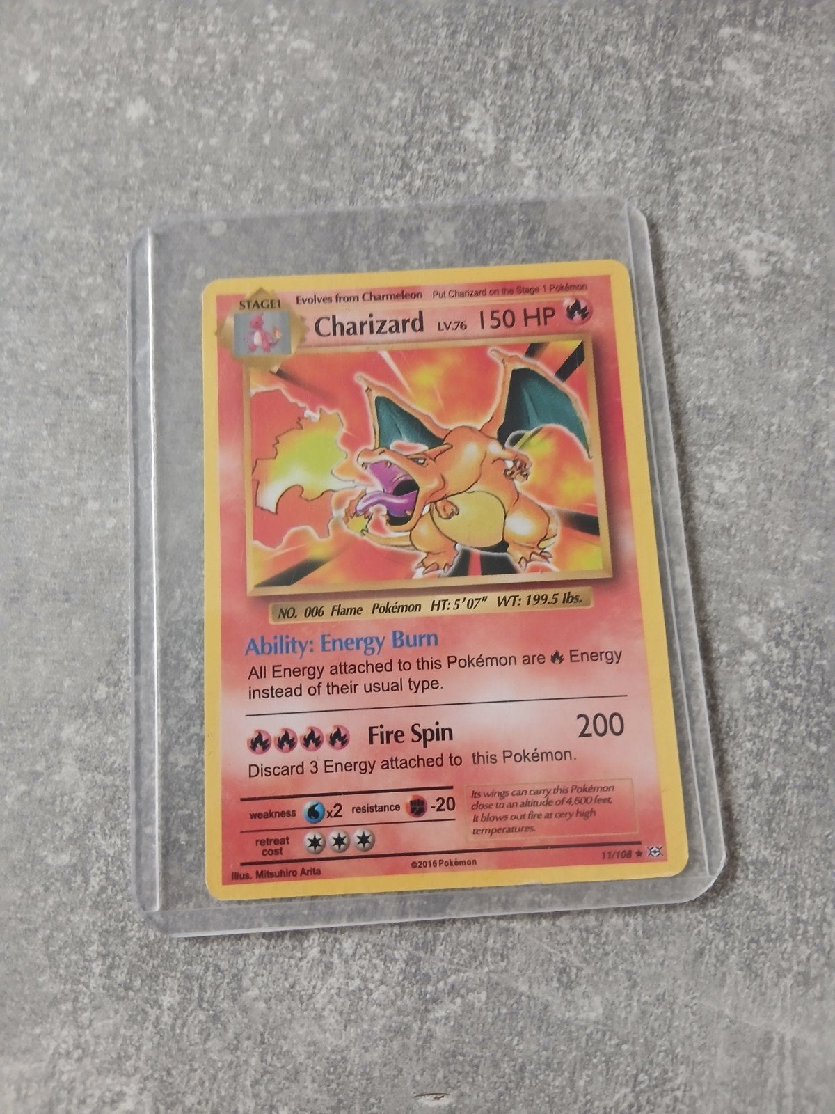 Charizard Pokémon Kaart - Base Set 2016 - 11/108, Hobby en Vrije tijd, Ophalen of Verzenden, Zo goed als nieuw, Losse kaart