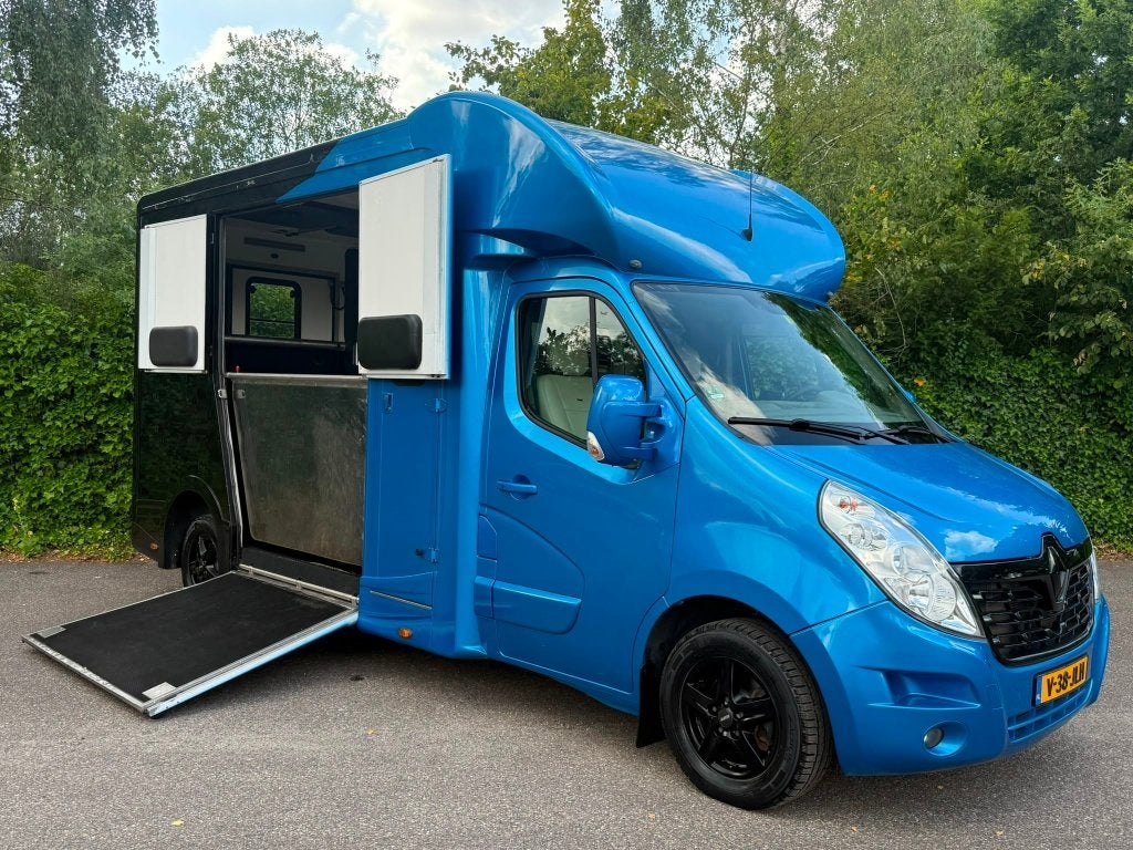 Renault Master 2018 Paardenwagen Horsetruck zijlader LAGE KM, Overige materialen, Gebruikt, Overige typen, Ophalen of Verzenden