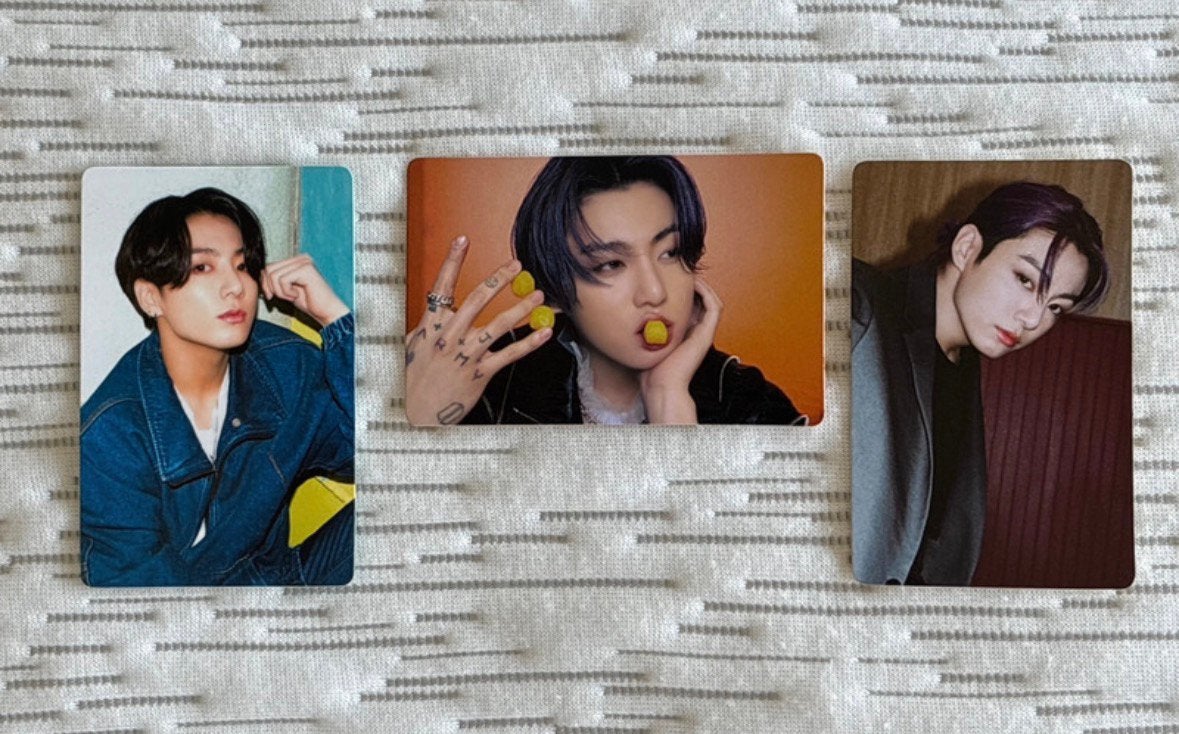 BTS Jungkook Cubic Painting Photocards, Verzamelen, Muziek, Artiesten en Beroemdheden, Verzenden, Zo goed als nieuw