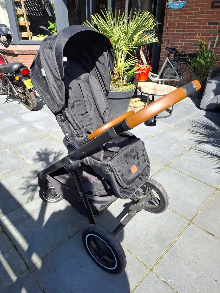 Kinderkraft buggy met bekerhouder en Maxi-Cosi adapter, Ophalen, Gebruikt, Overige merken, Zonnekap