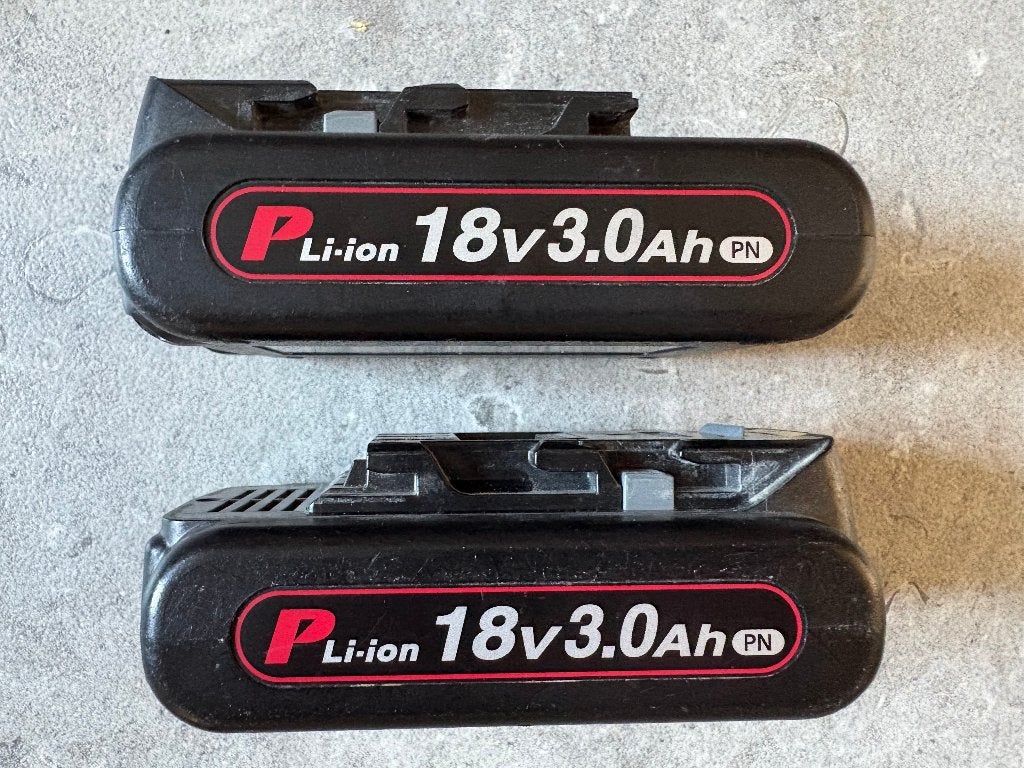 Accu's (2x) van een accuboormachine, Ophalen, Gebruikt