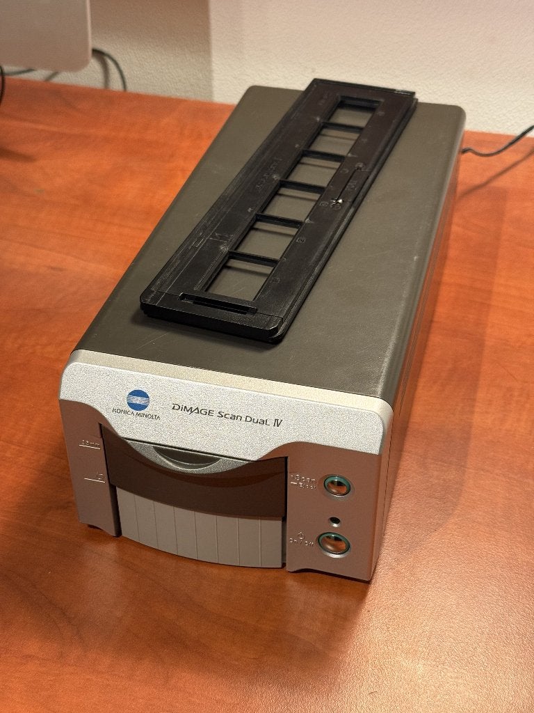 Konica Minolta Dimage Scan Dual IV - negatievenscanner, Computers en Software, Diascanner, Minolta, Ophalen of Verzenden, MacOS