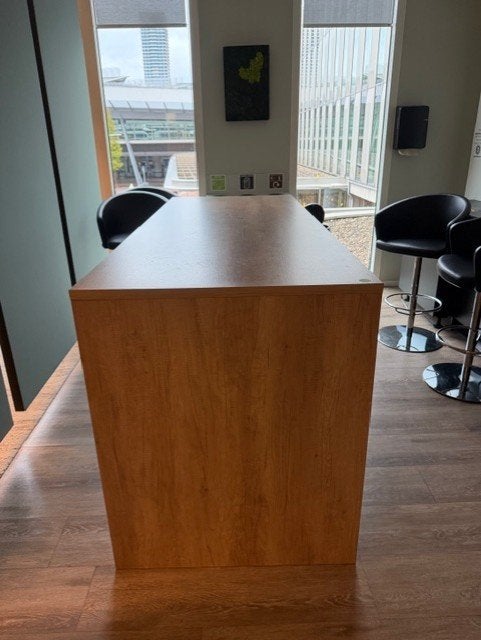 Hoge bartafel 230x90 cm–stijlvolle houtlook–€149/stuk,3st, Gebruikt, 200 cm of meer, Vijf personen of meer, Rechthoekig