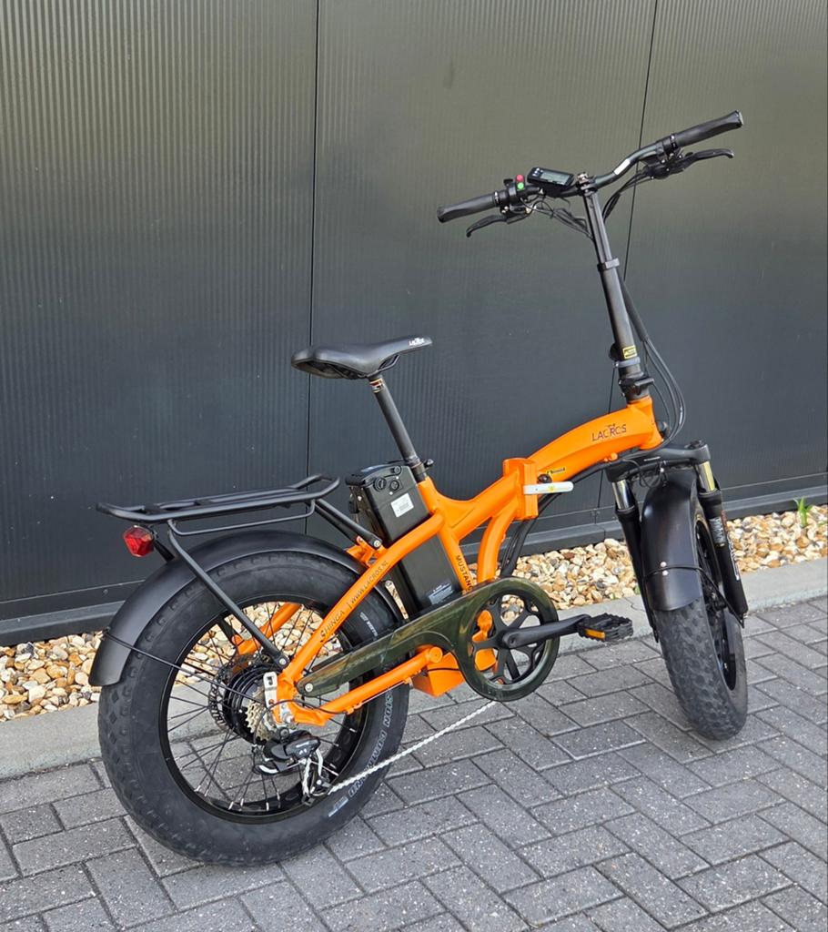 Zeer nette Lacros Mustang Orange  561.6Wh accu., Ophalen of Verzenden, Zo goed als nieuw, 20 inch of meer, Versnellingen