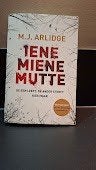 Iene Miene Mutte - M.J. Arlidge, Ophalen of Verzenden, Zo goed als nieuw, M.J. Arlidge