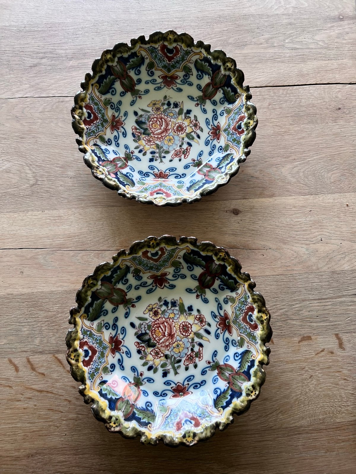 Set van 2 Makkum aardewerk schalen, handgeschilderd, Ophalen of Verzenden
