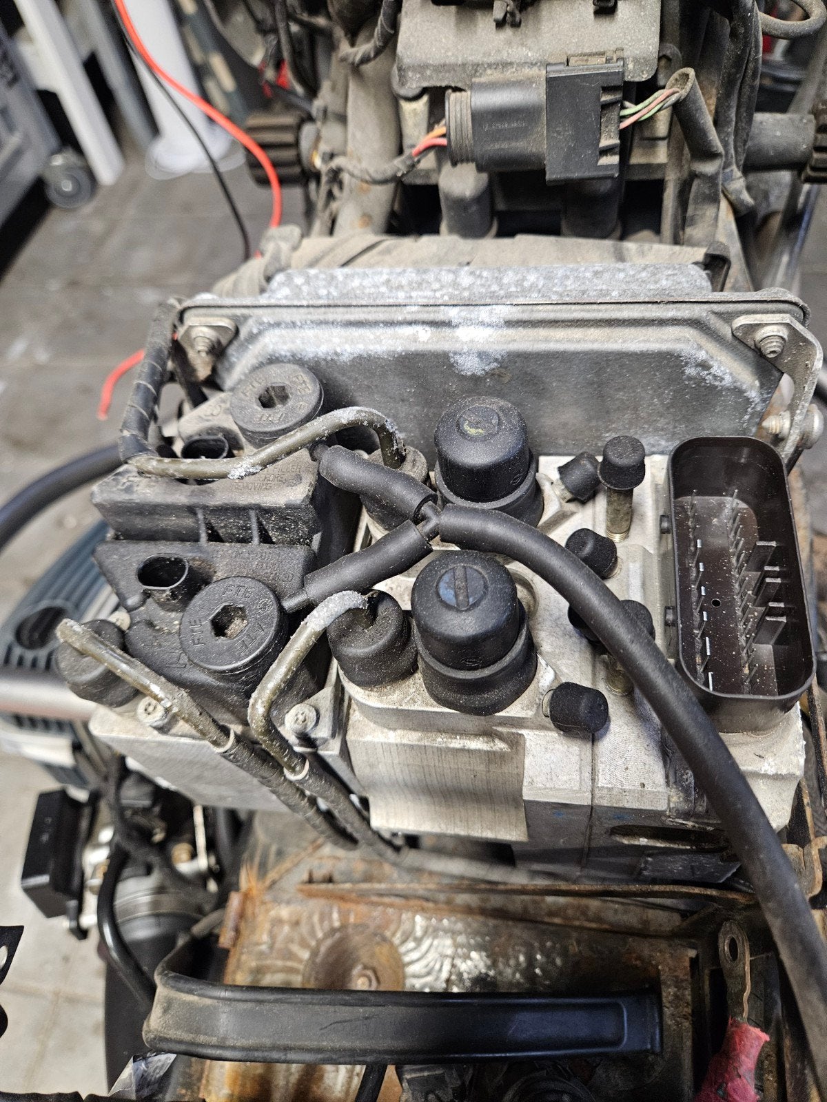 BMW 1150 GS 2003 ABS pomp, Motoren, Ophalen, Gebruikt