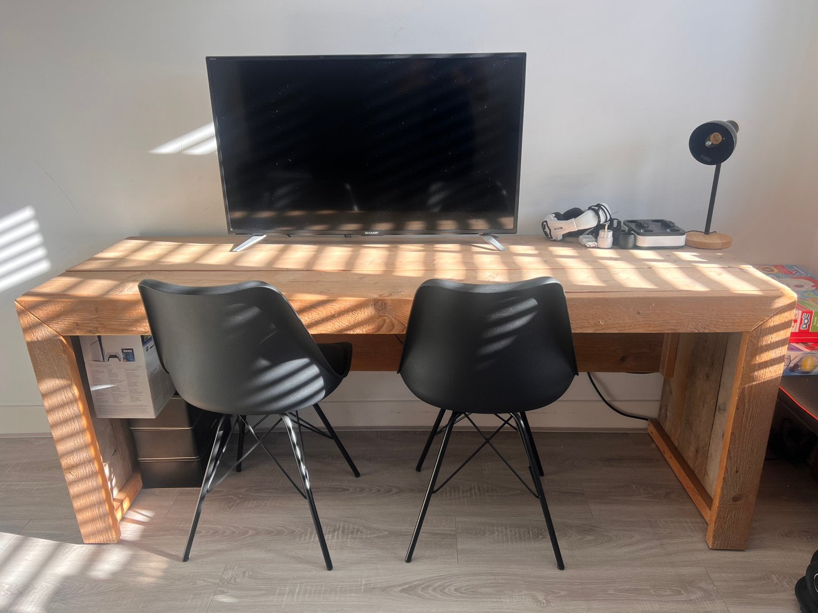 Mooi steigerhouten bureau, Huis en Inrichting, Ophalen, Hout, Zo goed als nieuw, 61 cm